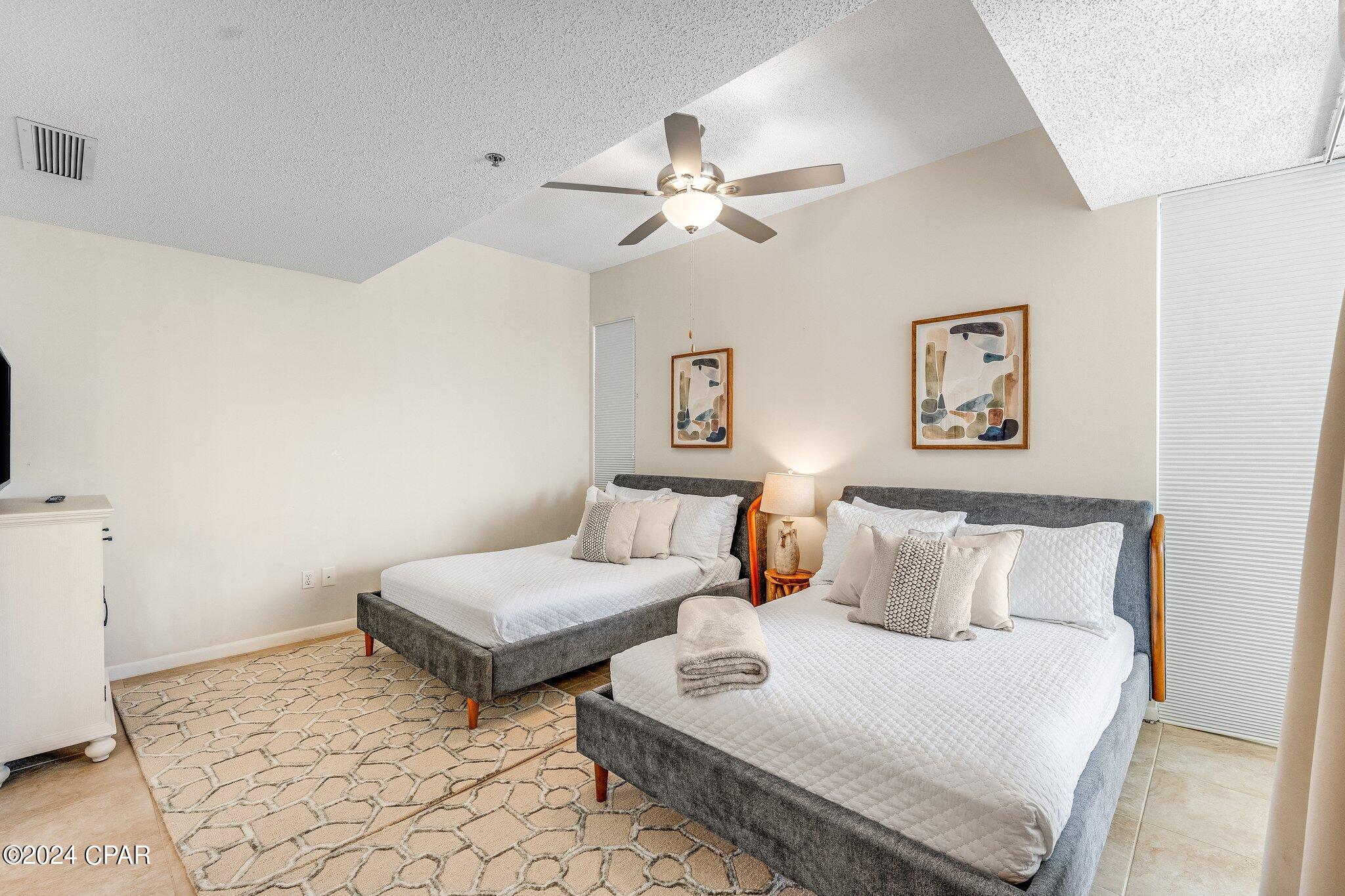 Long Beach Towers I - Residential