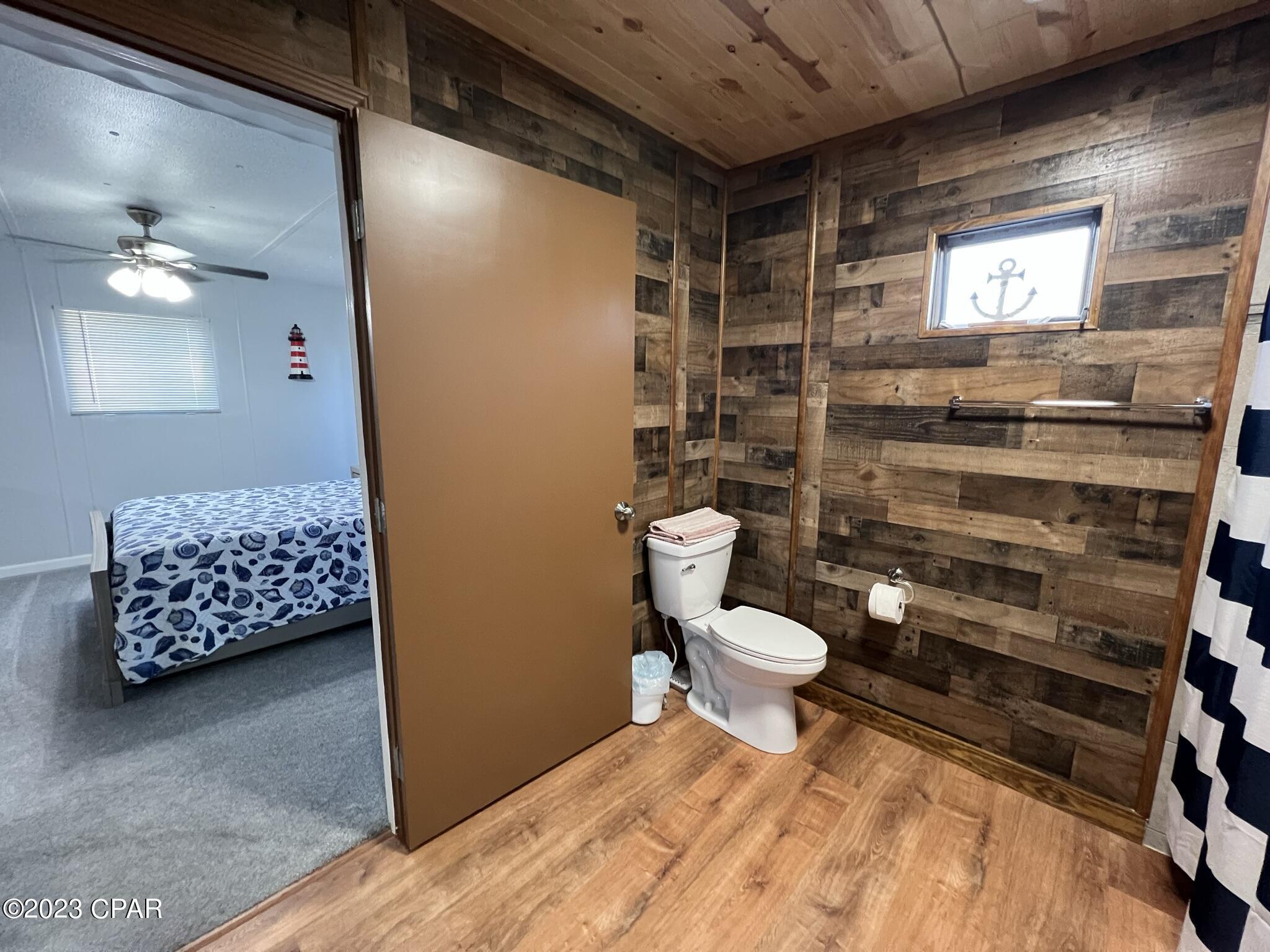 North Lagoon Oaks 7th Add - Residential