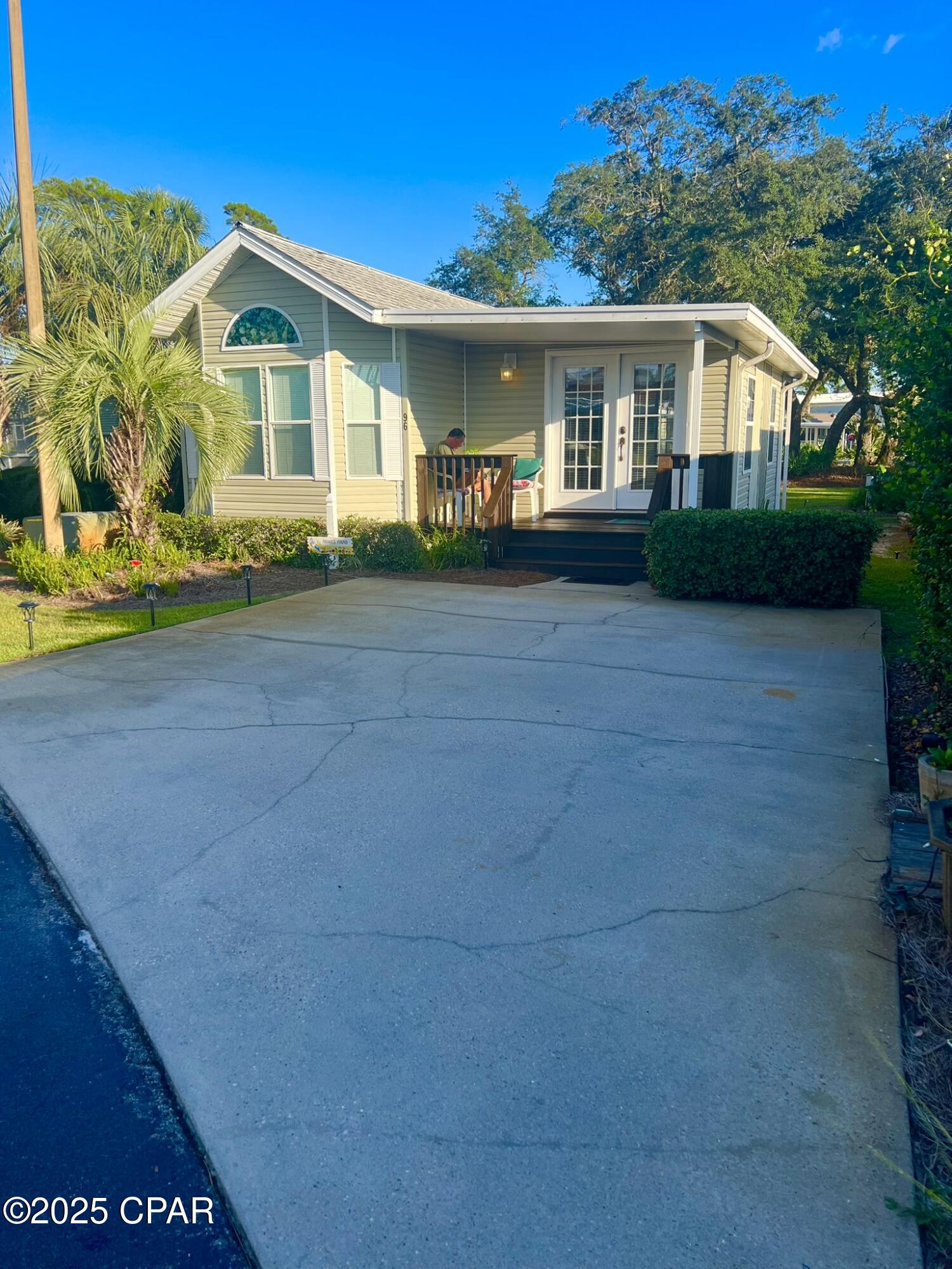 Emerald Pointe Resort - Residential Lease