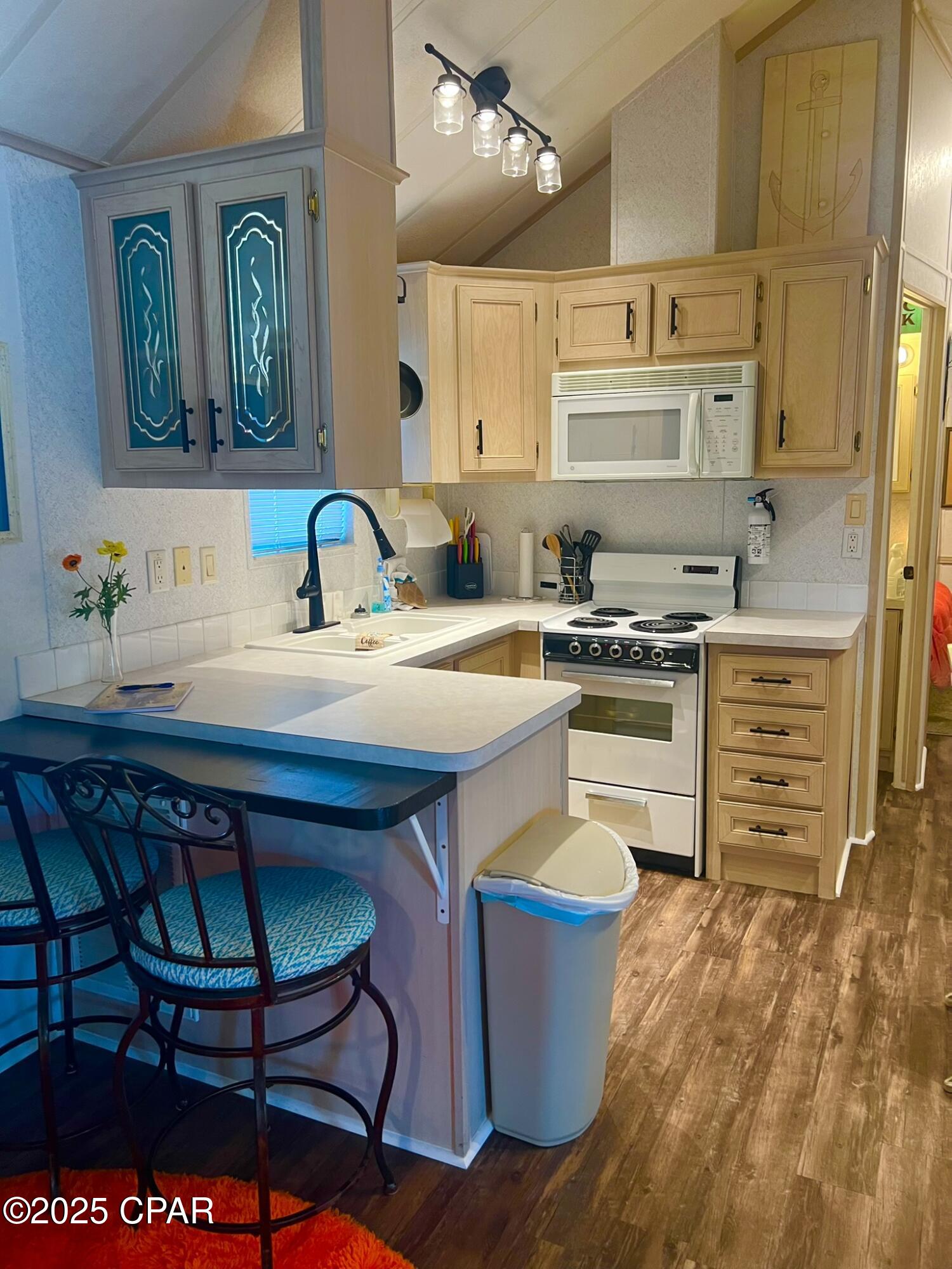 Emerald Pointe Resort - Residential Lease