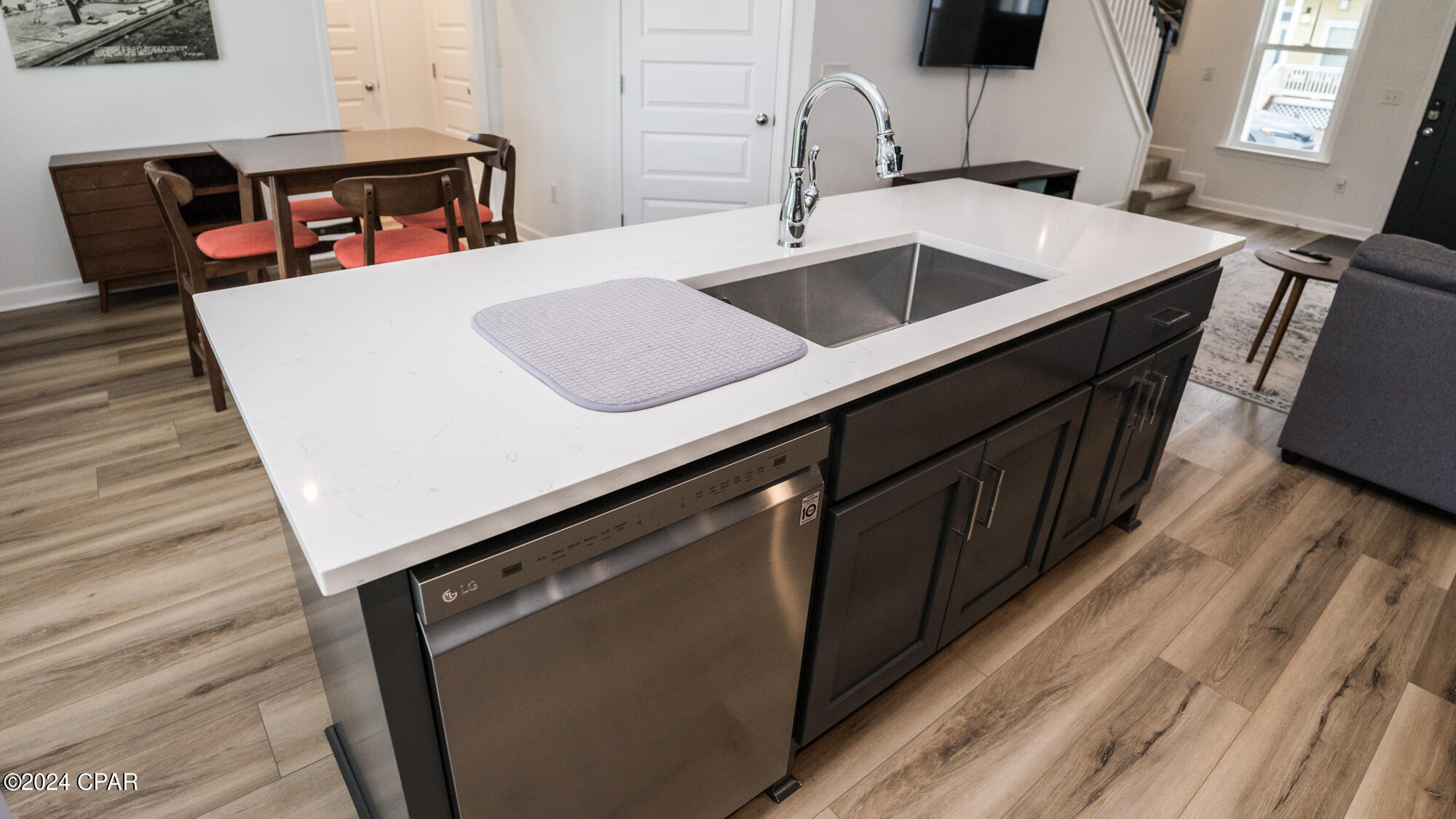 Panama City, Florida 32404, United States, 4 Bedrooms Bedrooms, ,3 BathroomsBathrooms,Residential,Pending,61977