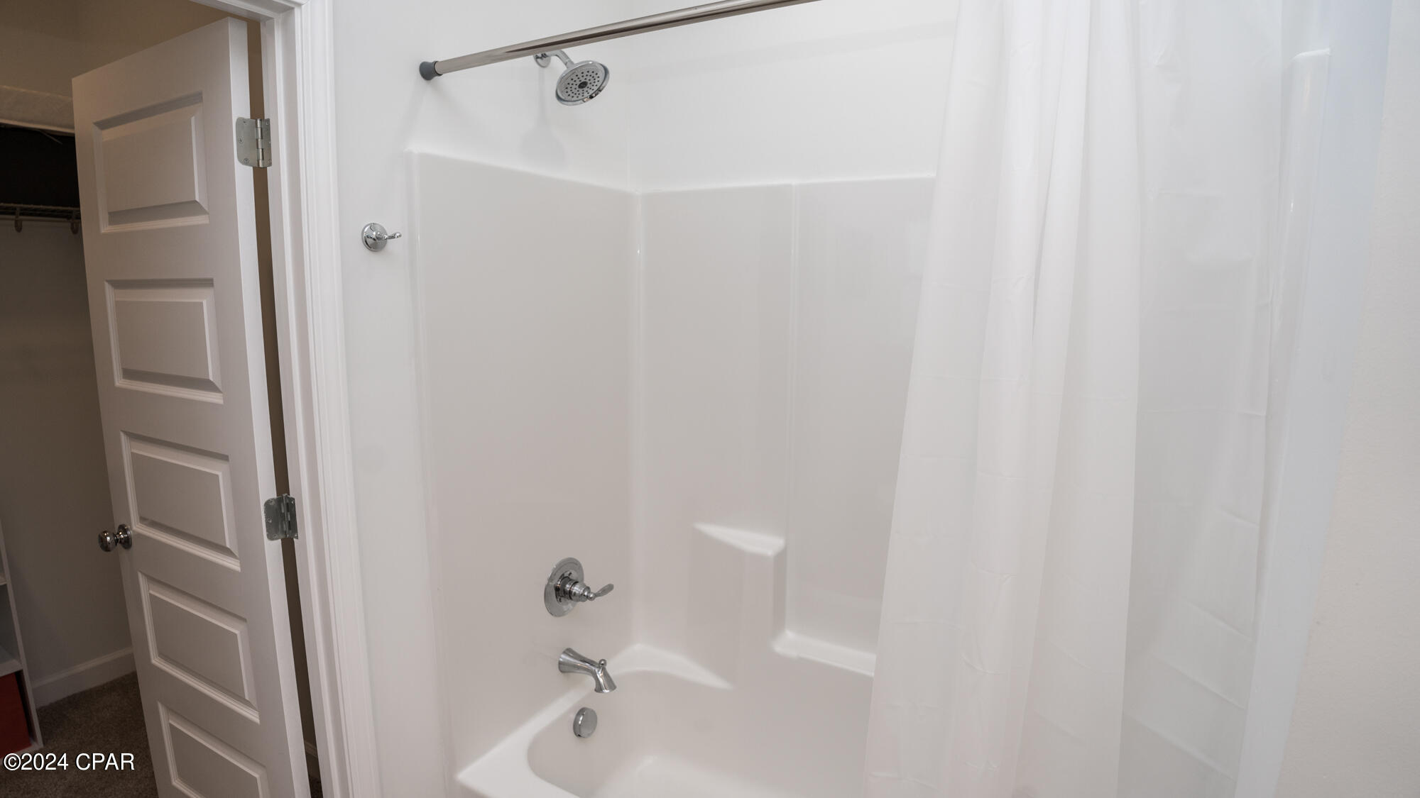 Panama City, Florida 32404, United States, 4 Bedrooms Bedrooms, ,3 BathroomsBathrooms,Residential,Pending,61977