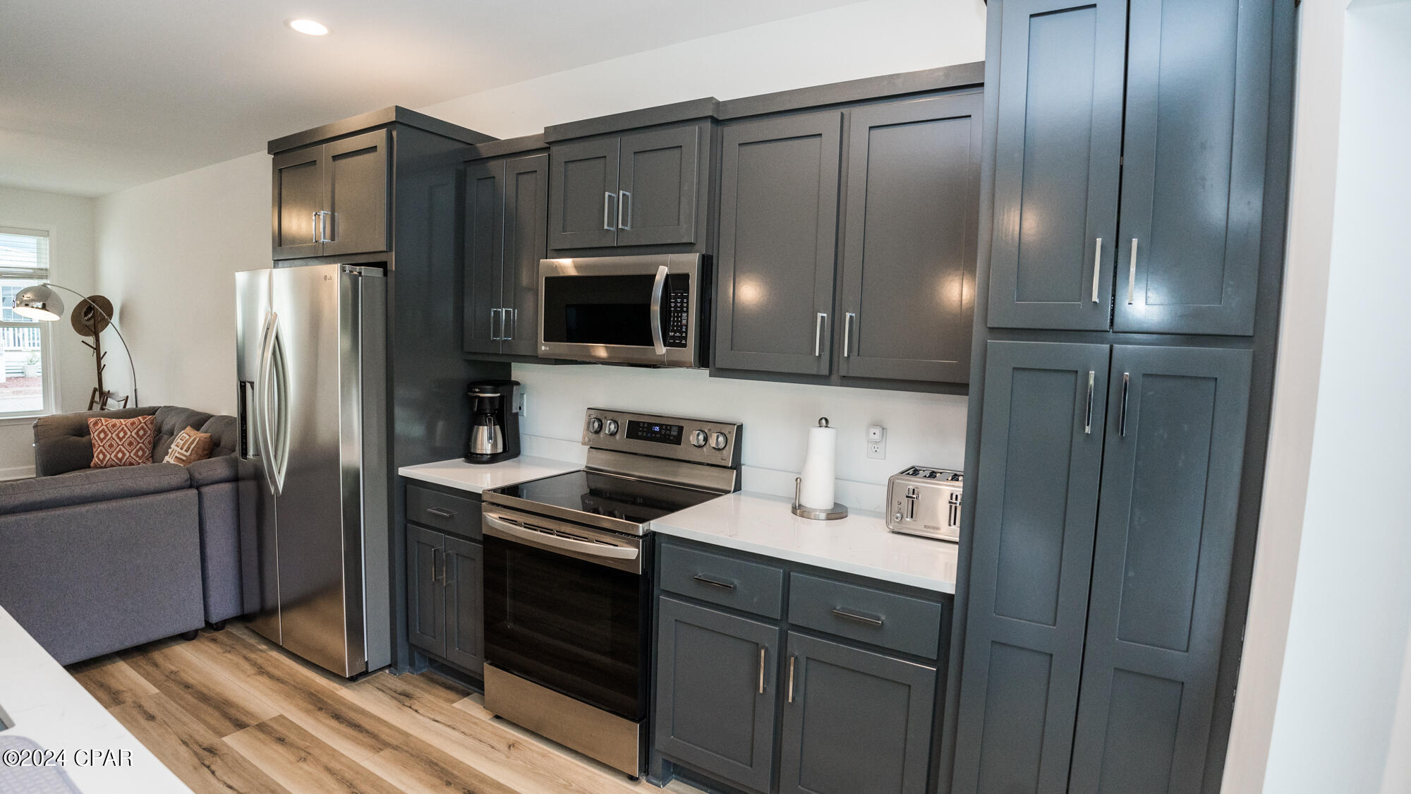 Panama City, Florida 32404, United States, 4 Bedrooms Bedrooms, ,3 BathroomsBathrooms,Residential,Pending,61977