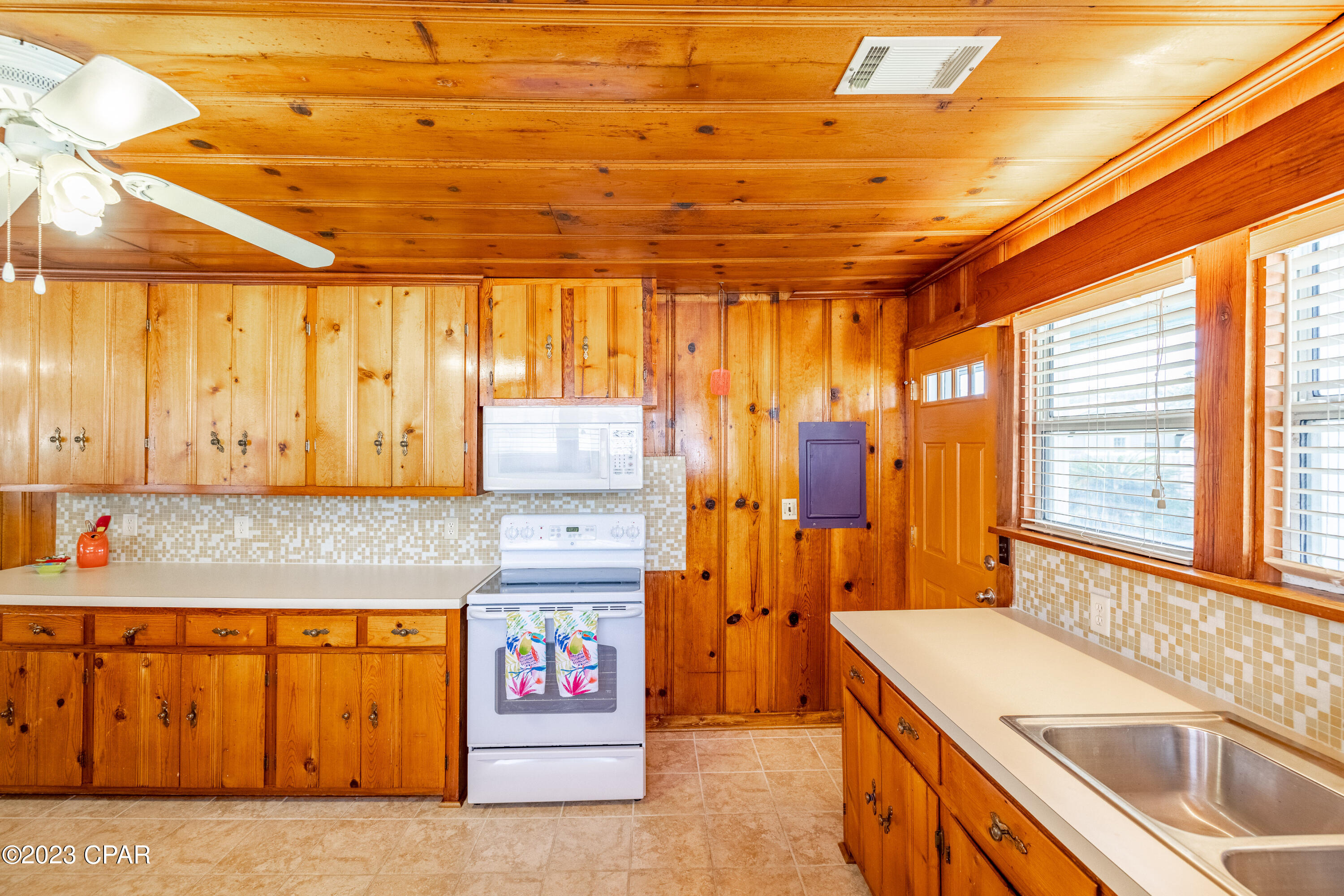 Bid-A-Wee Beach 1st Add - Residential