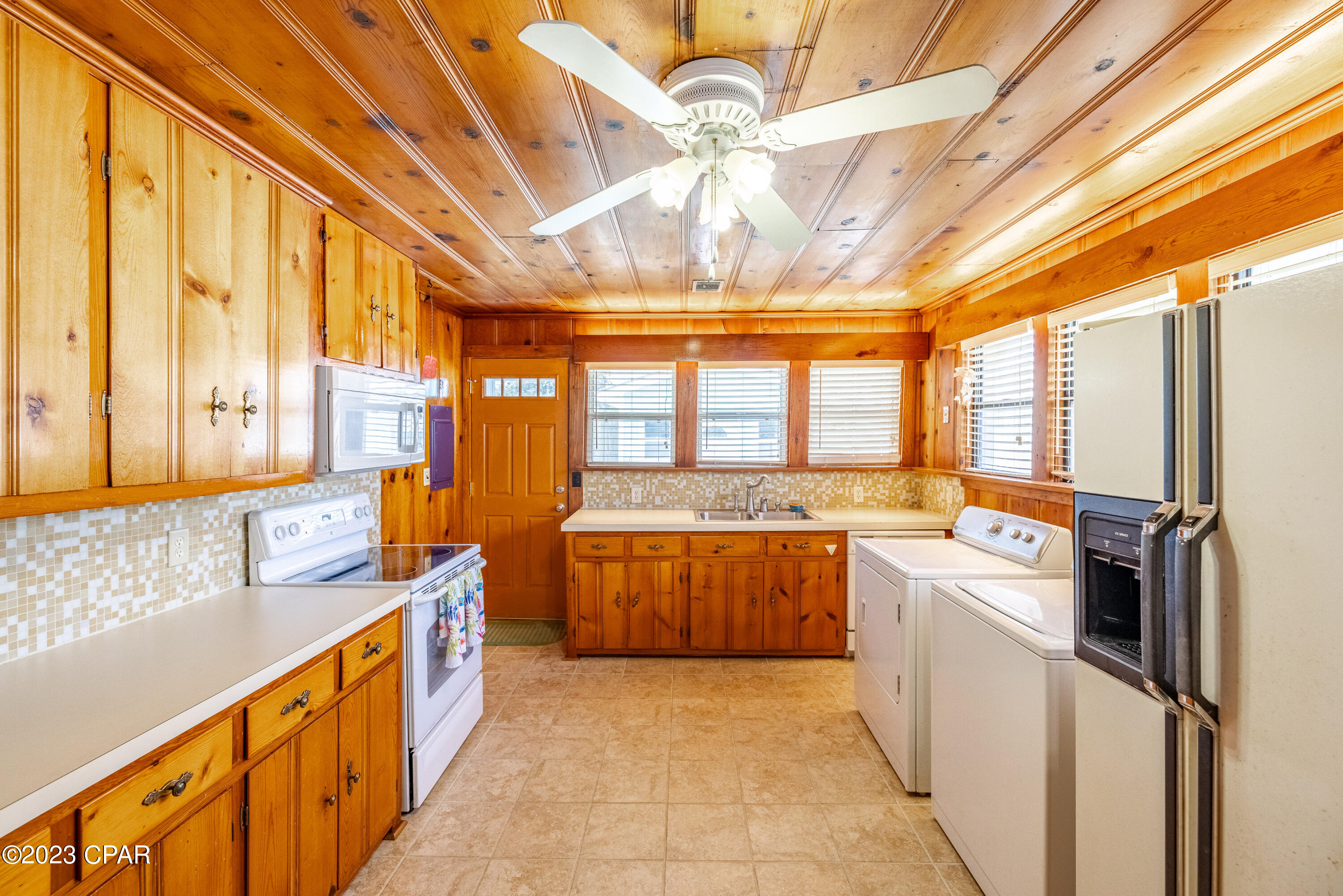 Bid-A-Wee Beach 1st Add - Residential