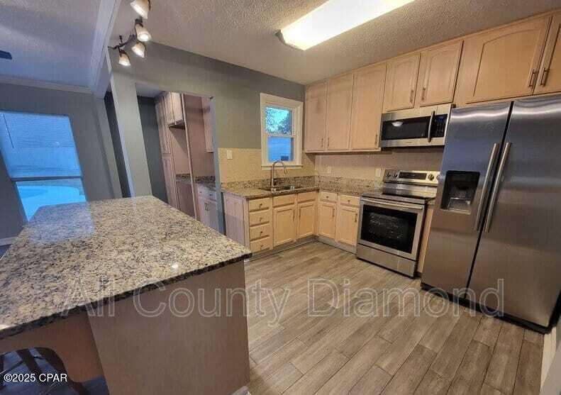 Cove Terrace 3rd Add - Residential Lease