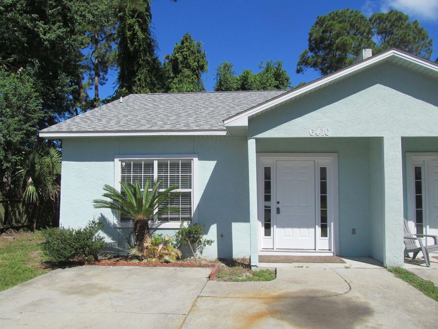 2 bedroom, 2 bath duplex located convenient to the Navy Base and beach. Features new paint, new carpet and new appliances. Lawn service included. Pets Negotiable with deposit. There is a $250 pet deposit required per pet with a $25 pet fee per pet with photo of each pet.