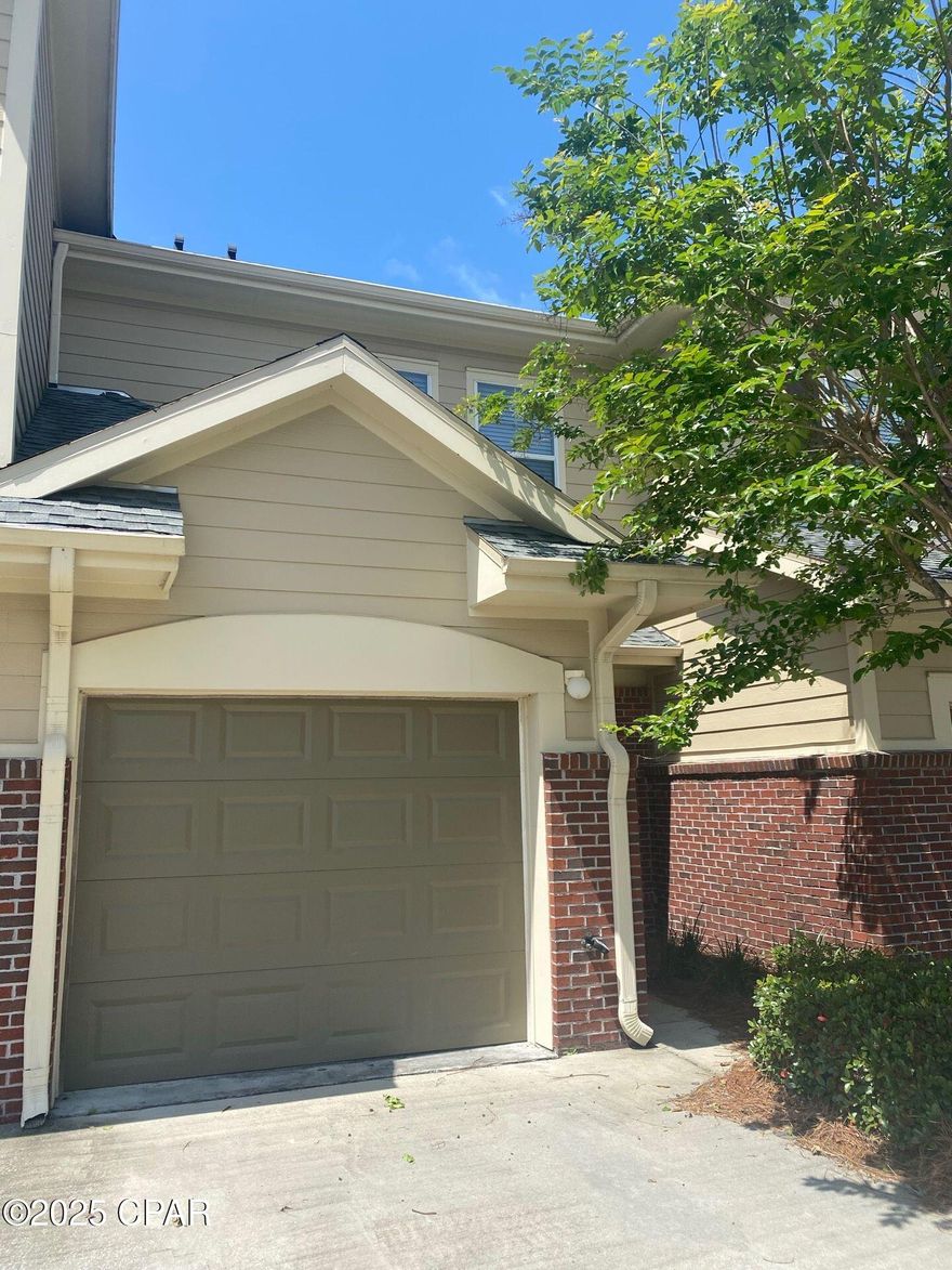 Spacious 2Bed/2.5Bath Townhome in the Gated Community of Baldwin Rowe! *1/2 Off Security Deposit for Active-Duty Military!!*

Townhome in gated community of Baldwin Rowe. Hardwood and carpet flooring, 9 ft ceilings, double vanity in master bath, large walk-in closet, 1 car garage, and community swimming pool. Trash and yard maintained by complex.

*1/2 Off Security Deposit for Active-Duty Military!*

*Garbage & Lawncare Included!*

*ALL pets are subject to owner approval and non-refundable fees.*

*Owner will consider Section 8*
