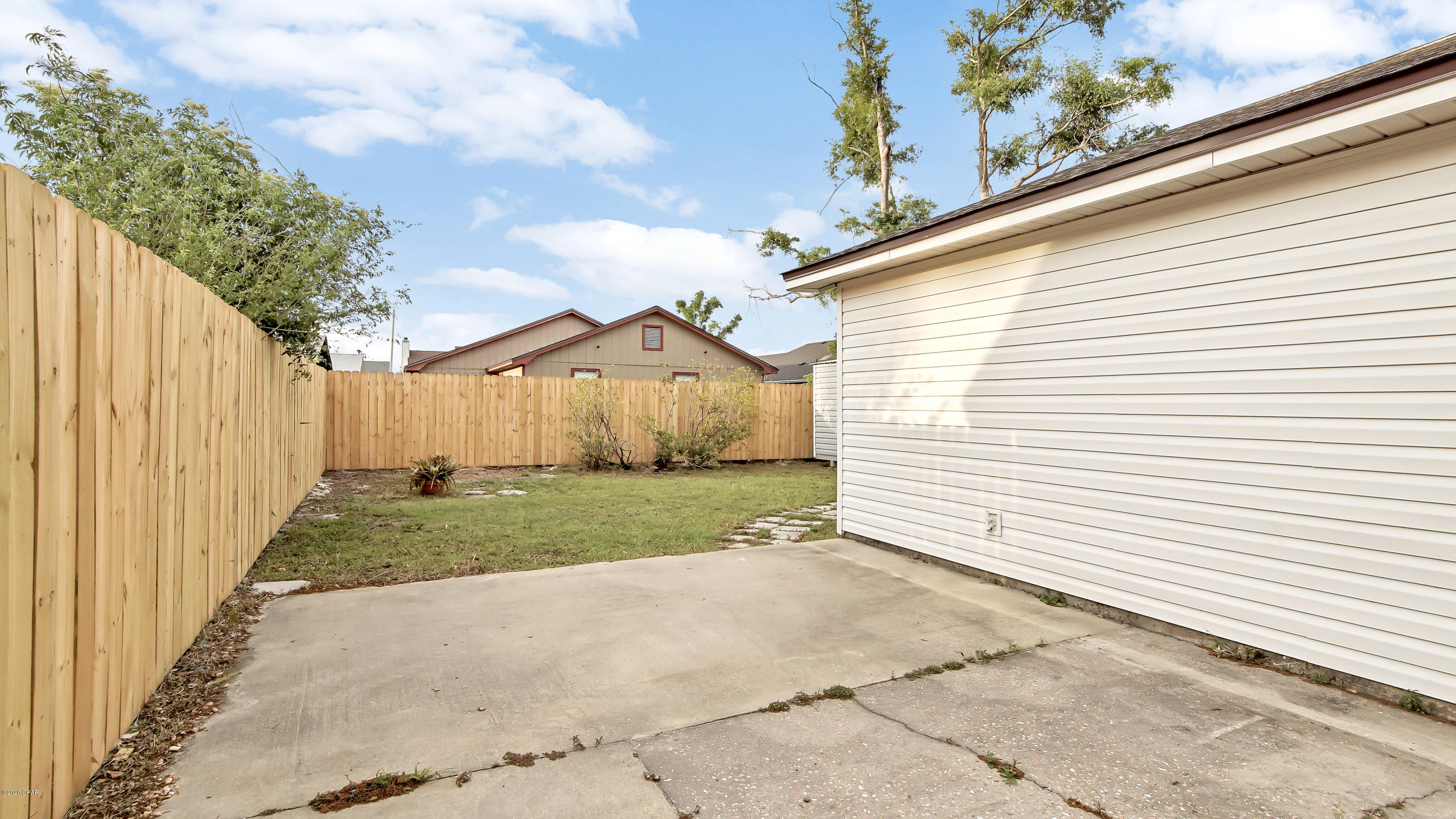 Shadow Bay Unit 1 - Residential