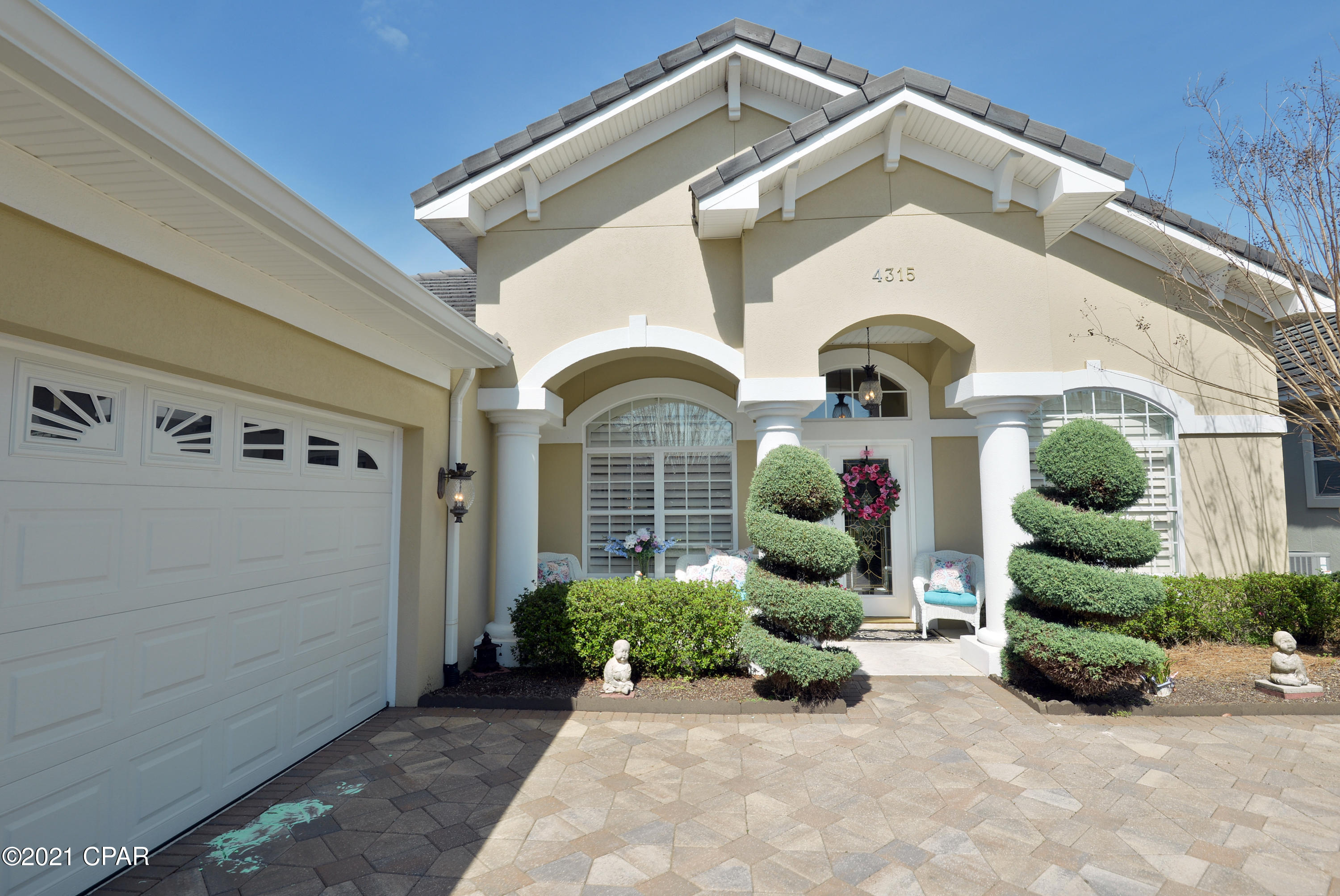 Kelly Plantation - Residential