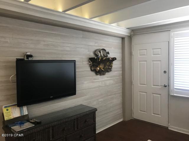 Fontainebleau Terrace - Residential