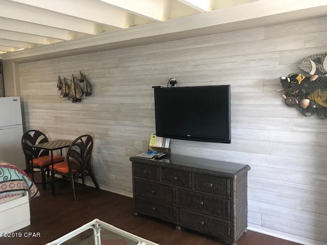 Fontainebleau Terrace - Residential