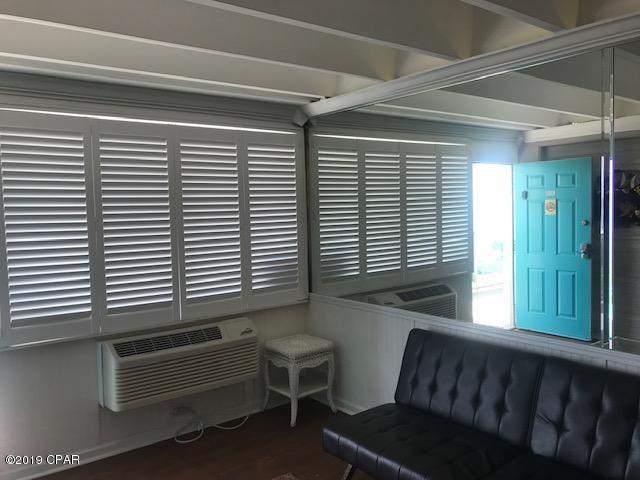 Fontainebleau Terrace - Residential