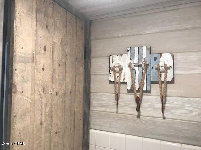 Fontainebleau Terrace - Residential