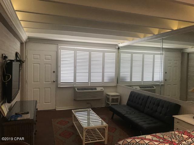 Fontainebleau Terrace - Residential