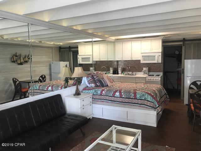 Fontainebleau Terrace - Residential