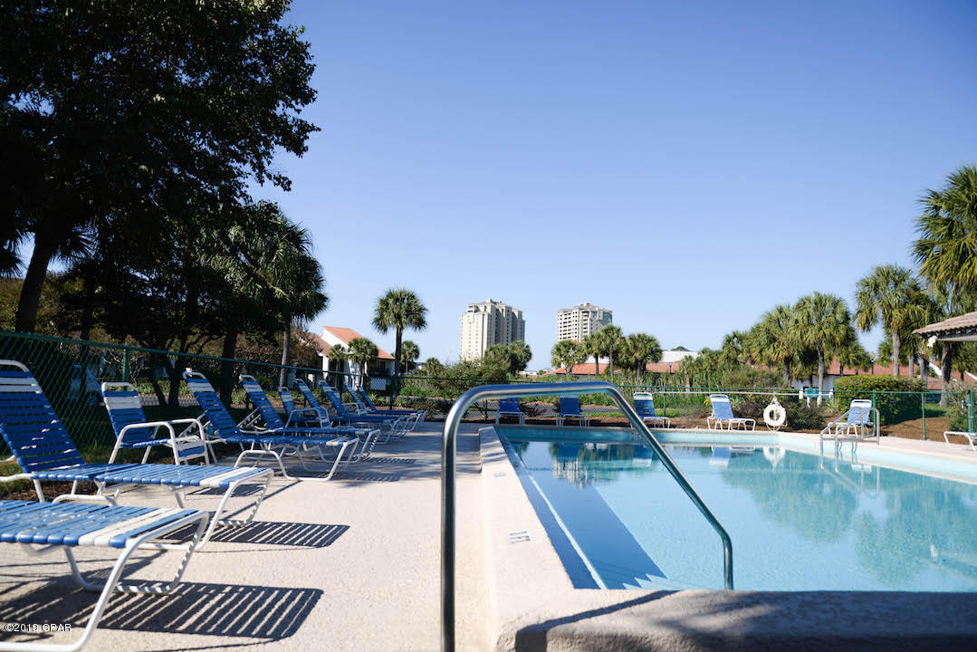 Edgewater Golf Villas 1 - Residential