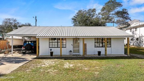 A home in Mexico Beach