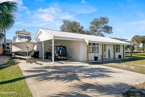 A home in Mexico Beach