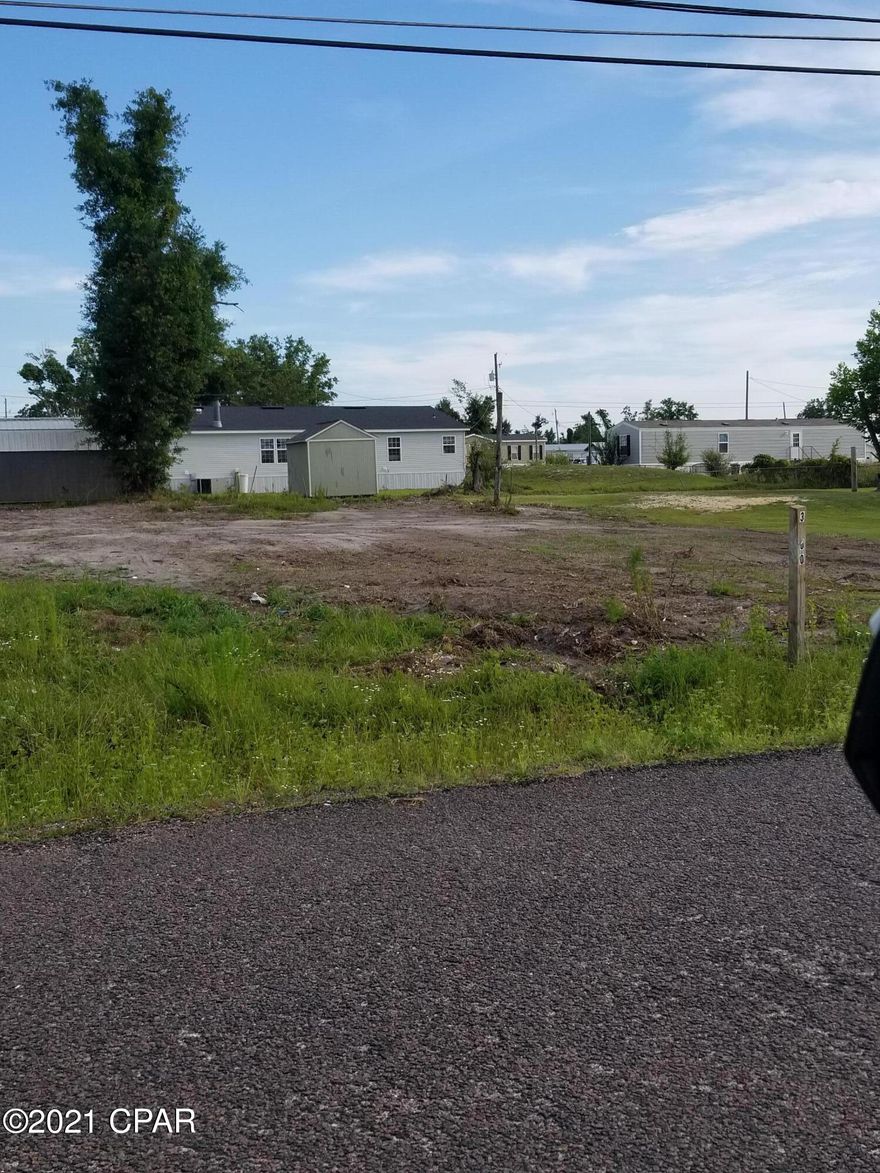 Good building lot or mobile home lot close to town.  Lot had a single wide on it prior to Hurricane Michael.  Septic on site , however not warranted.  All information is believed to be accurate but as always should be verified with the appropriate specialist.