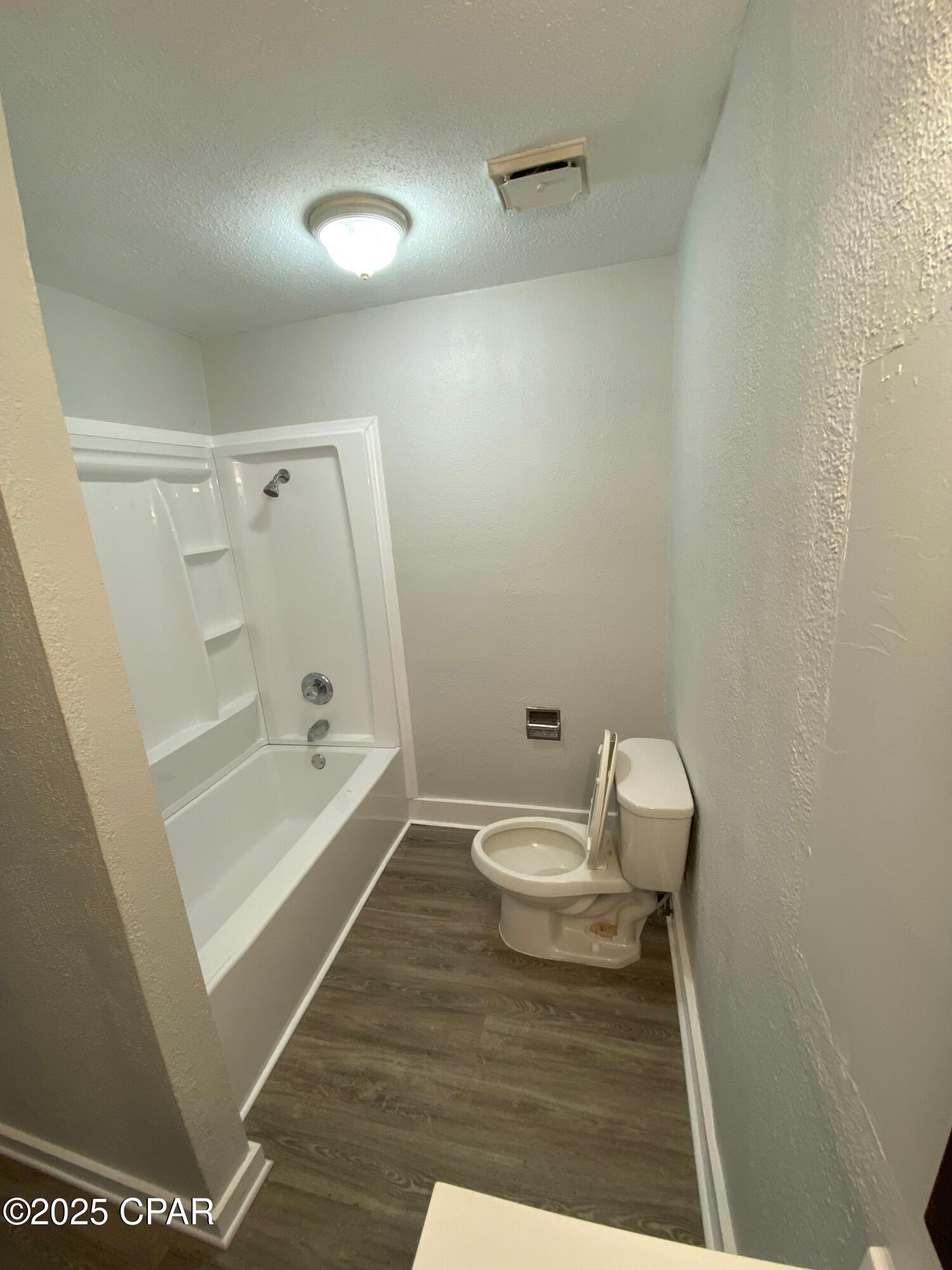 [No Recorded Subdiv] - Residential Lease