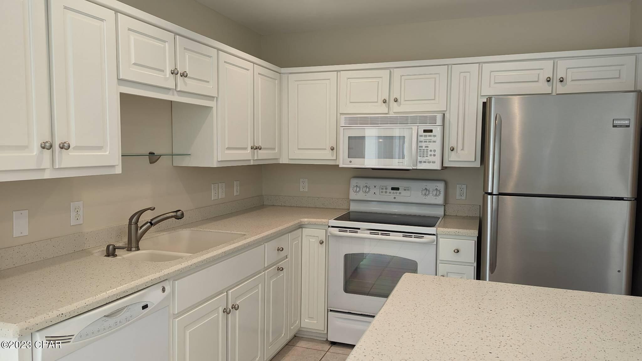 Bay Point Harbour Villas - Residential