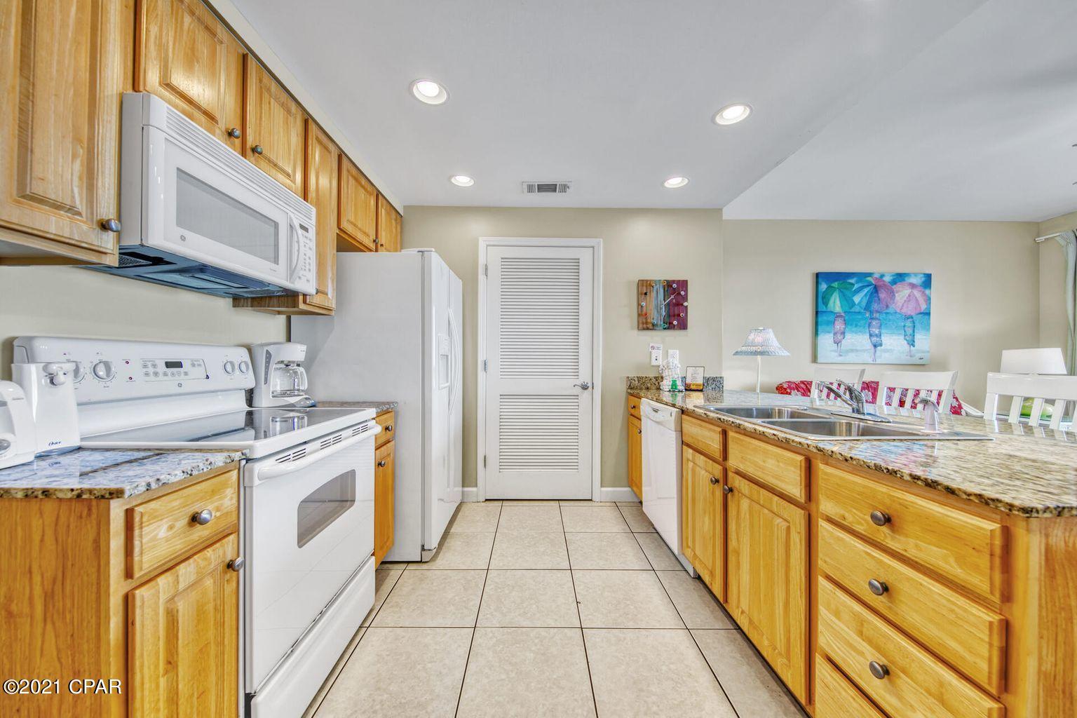 Splash Condo - Residential