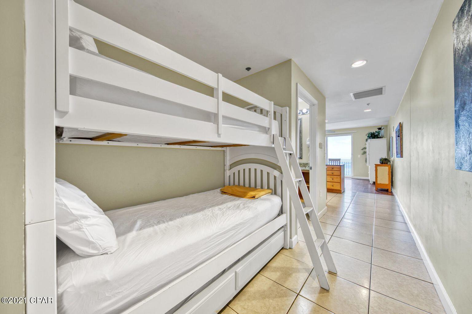 Splash Condo - Residential