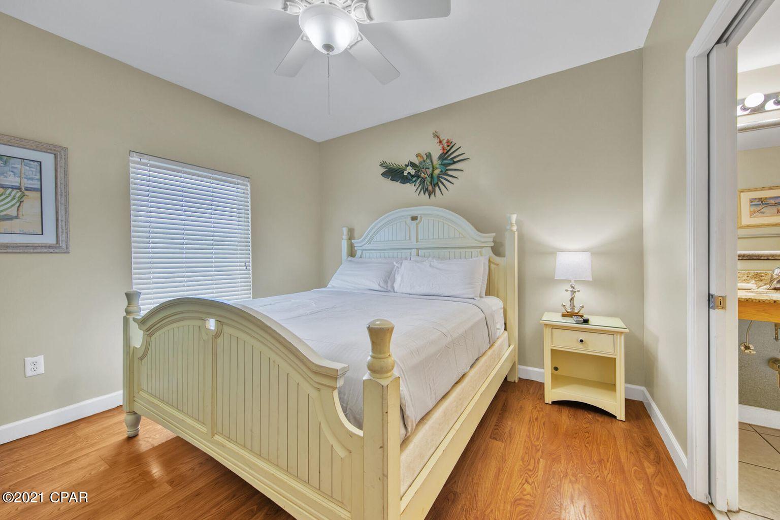 Splash Condo - Residential