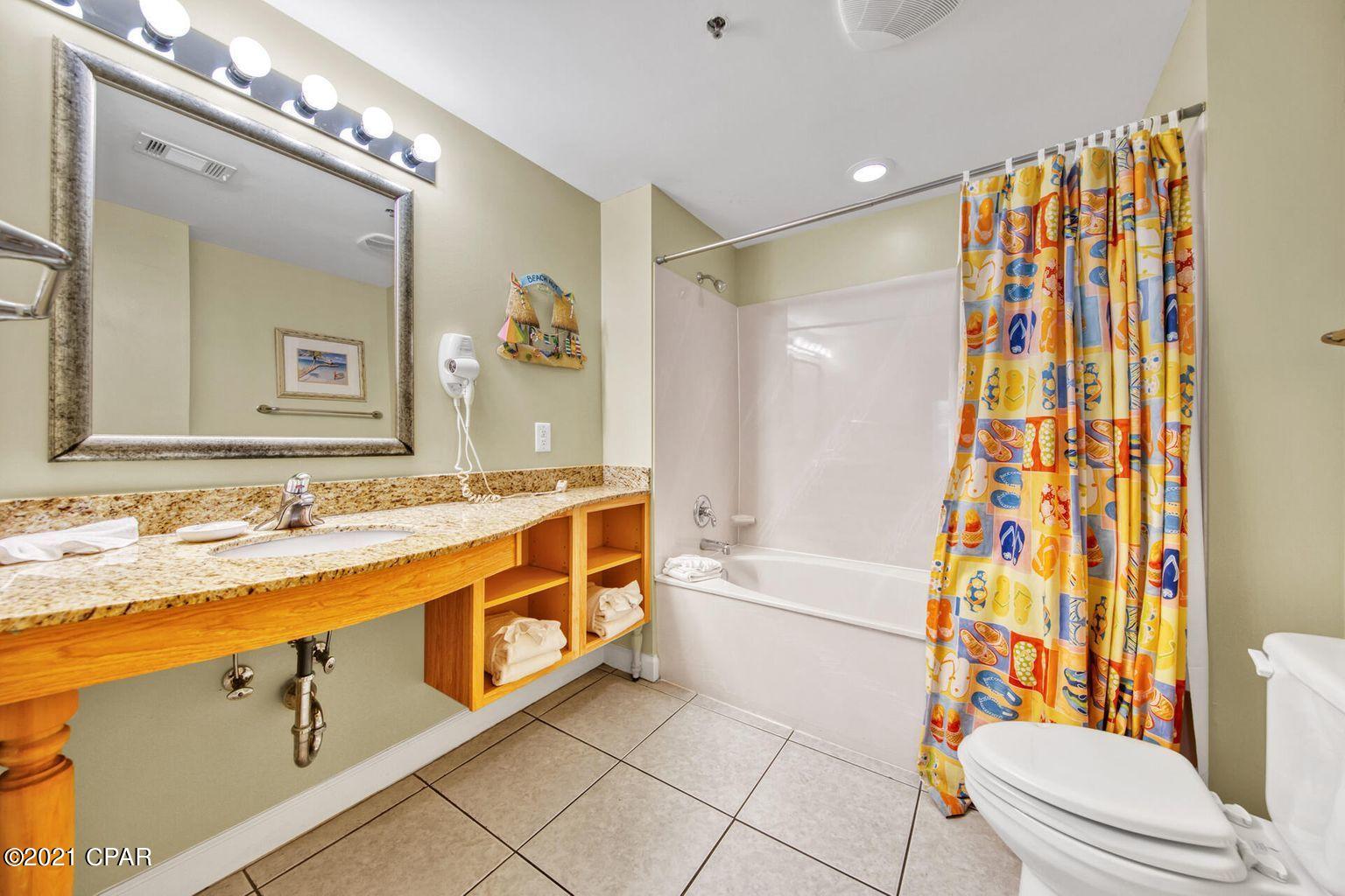 Splash Condo - Residential