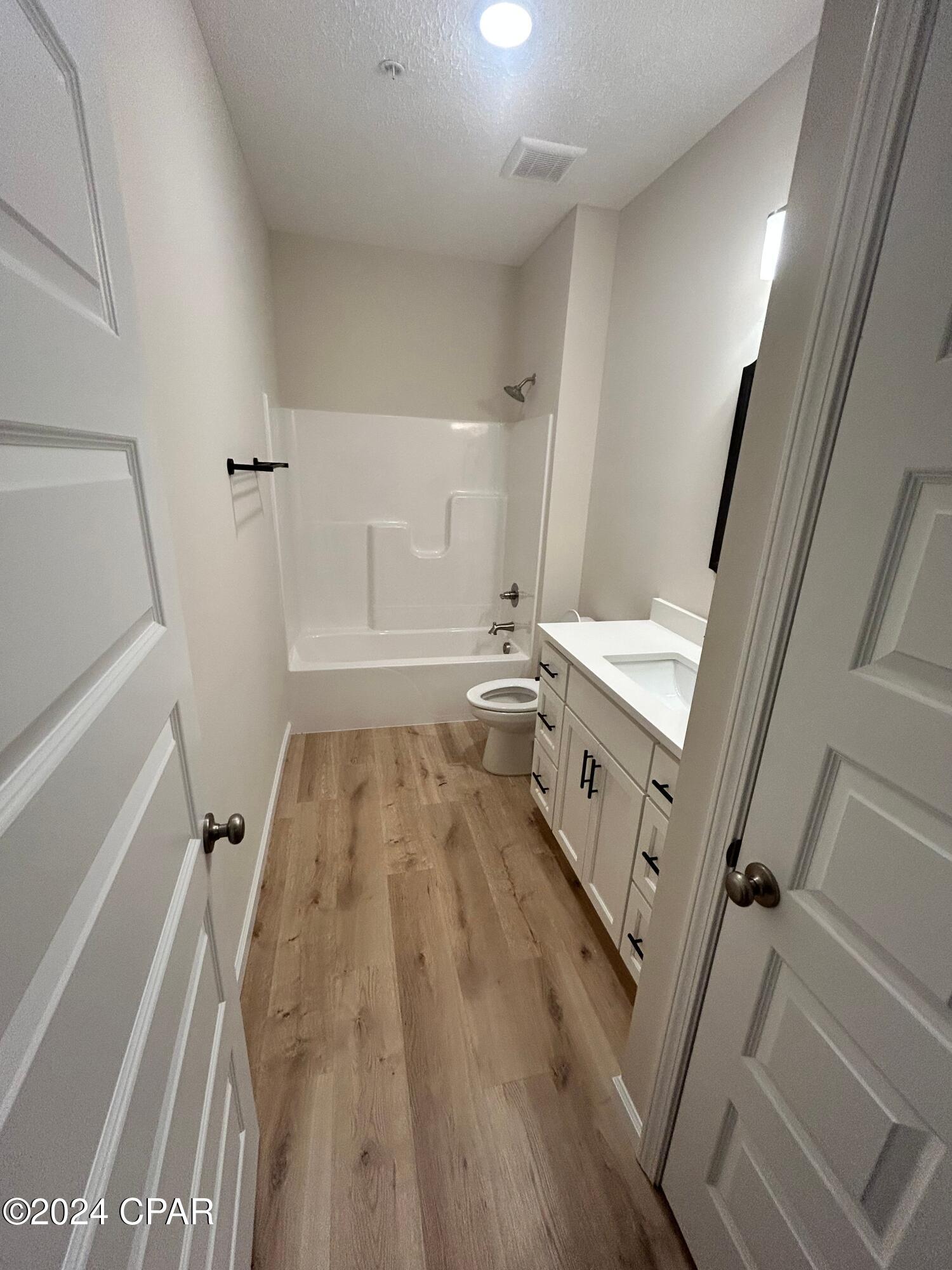 [No Recorded Subdiv] - Residential Lease