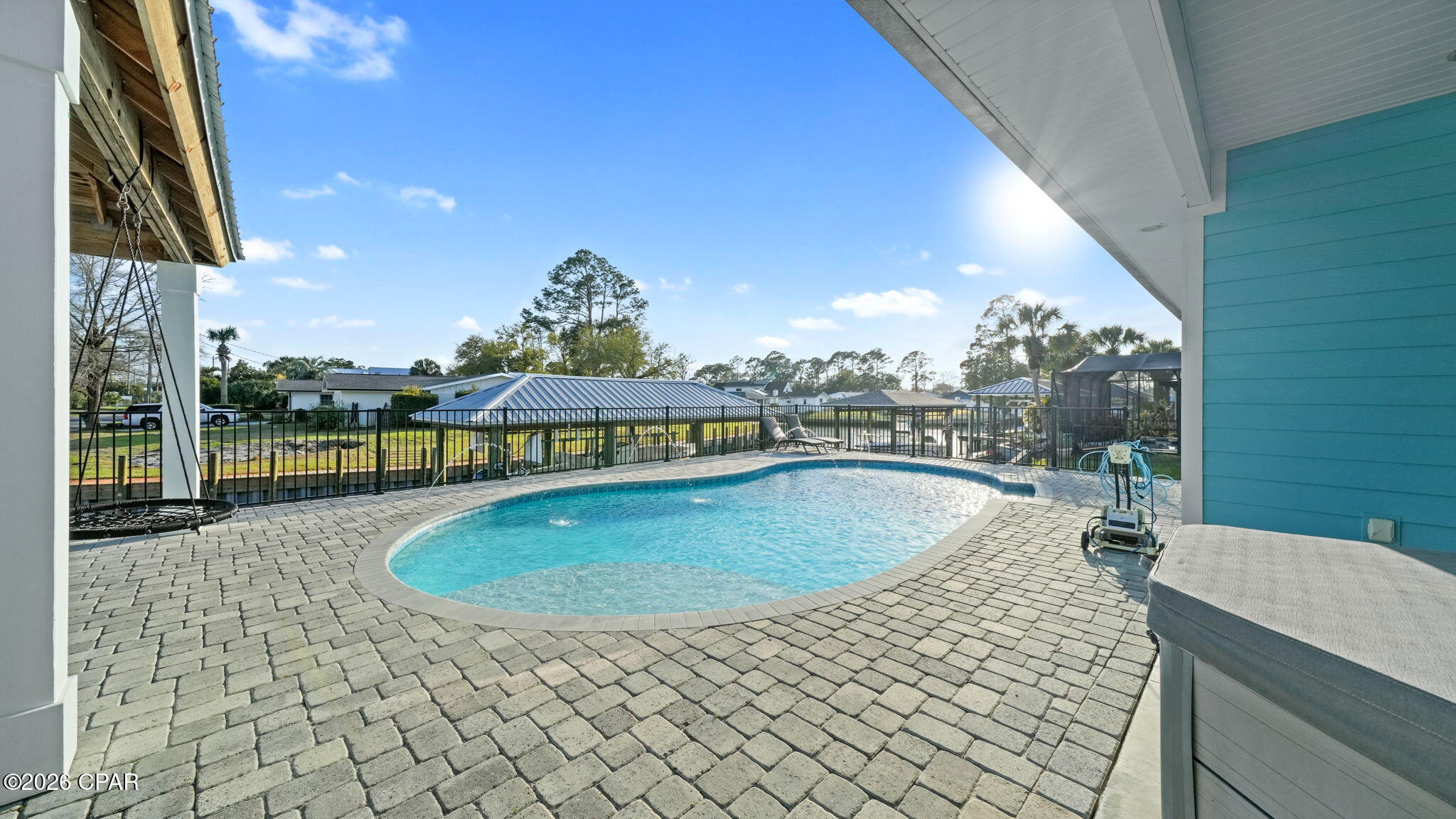 Dolphin Bay - Residential