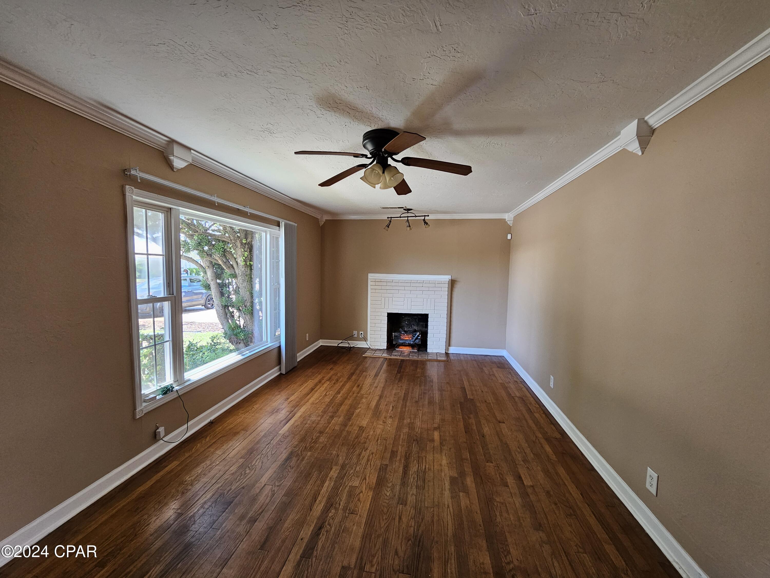 [No Recorded Subdiv] - Commercial Lease