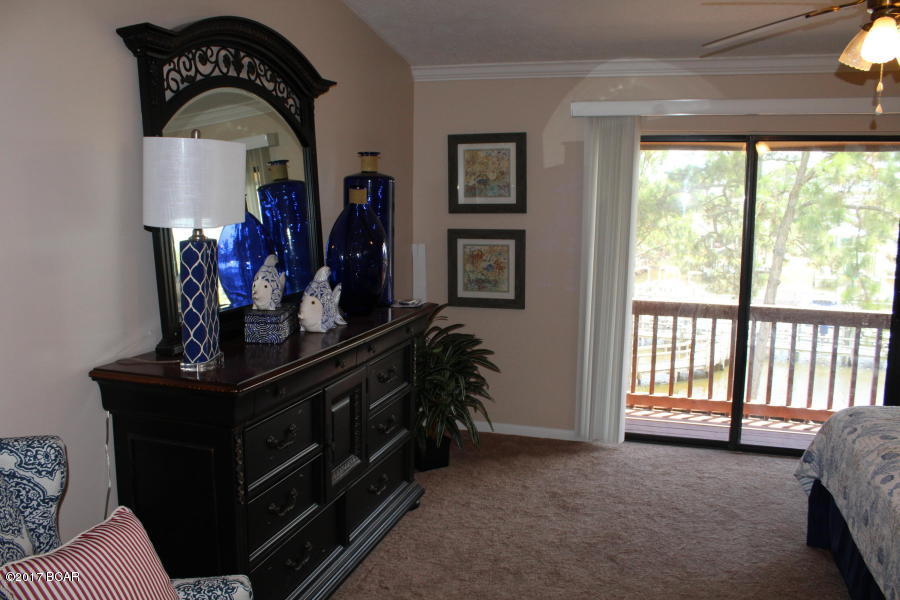 Point Lagoon Condos - Residential Lease