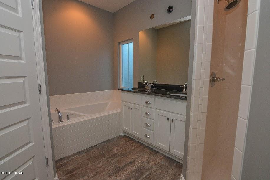 The Pines Of Lynn Haven - Residential