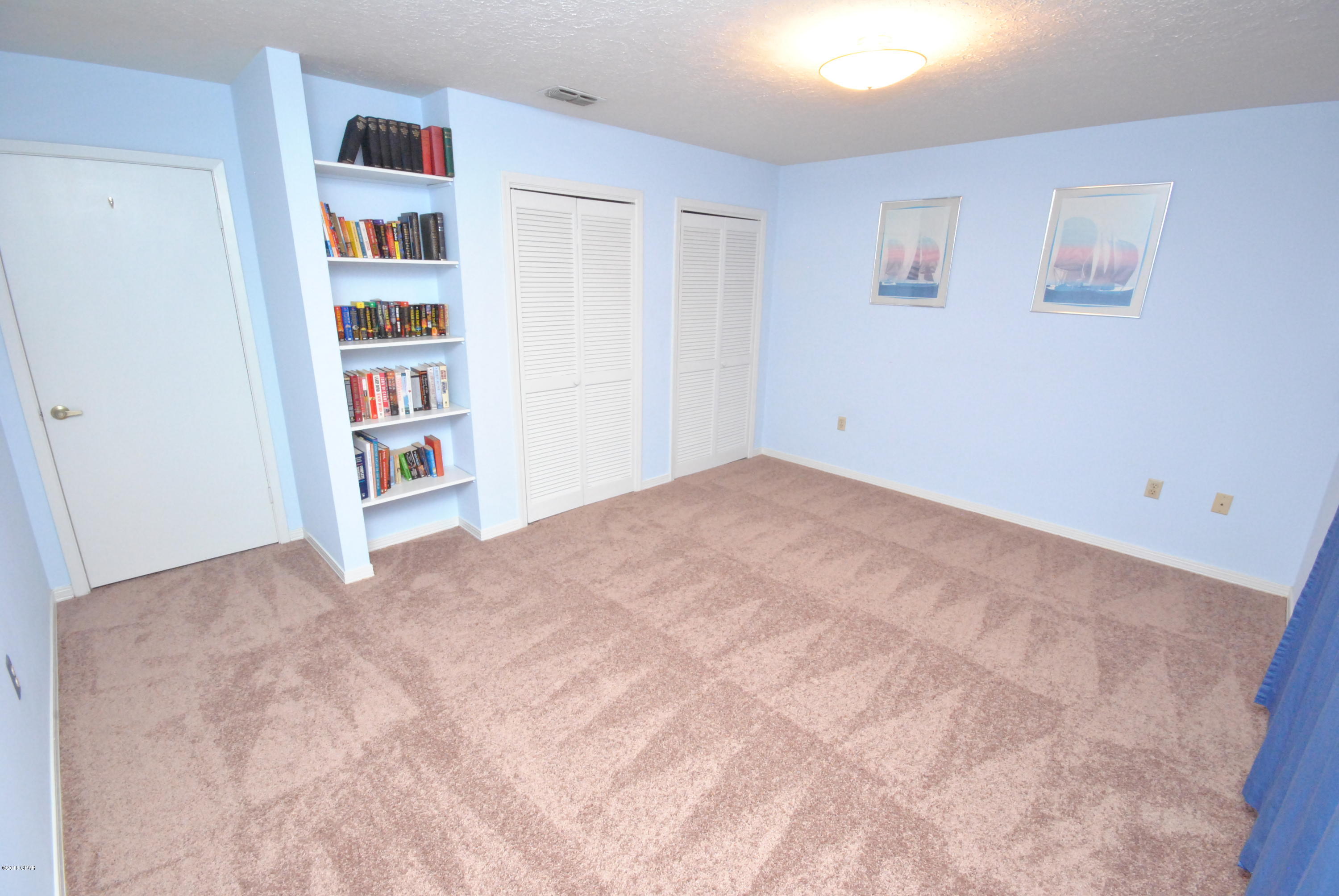 Blue Lagoon - Residential