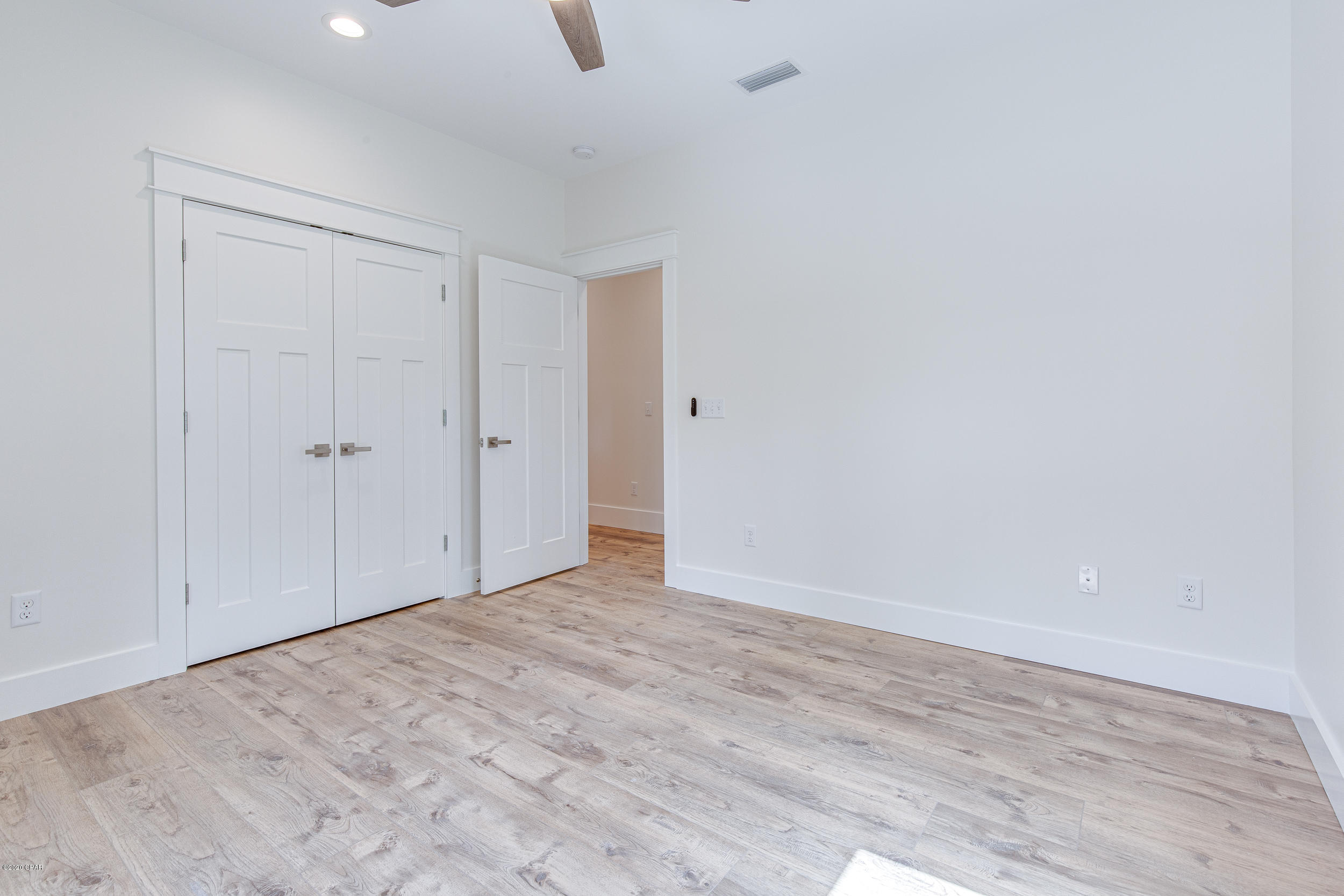 Rivercamps On Crooked Creek - Residential