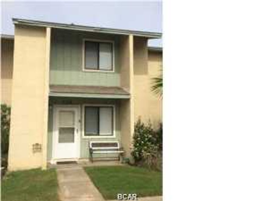 This beautiful community has access to the Gulf of Mexico on Front Beach Road. Amenities include 11 pools (5 heated) 4 tennis courts (2 lighted). Tile floors on ground floor for living/dining area and kitchen. Community is gated and is in a great location!