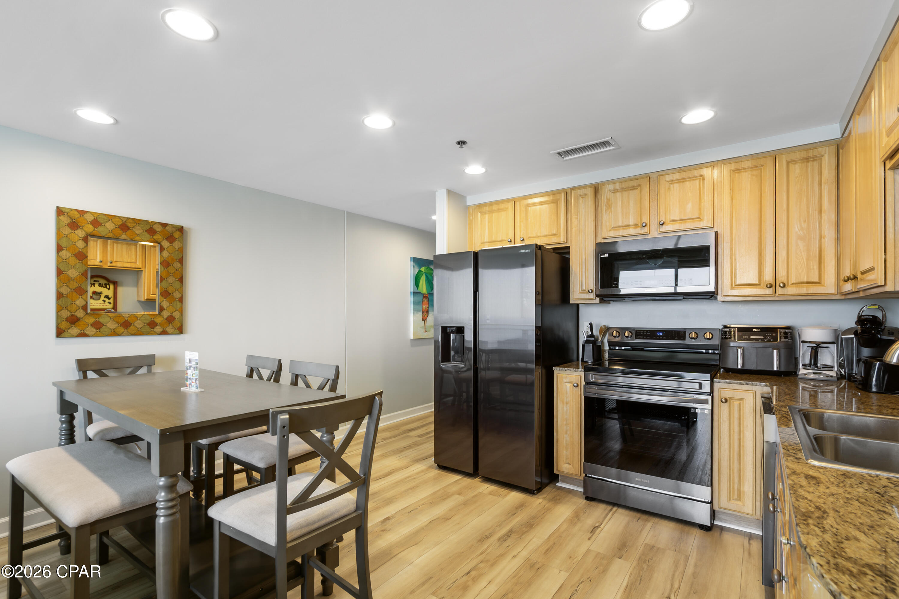 Splash Condo - Residential