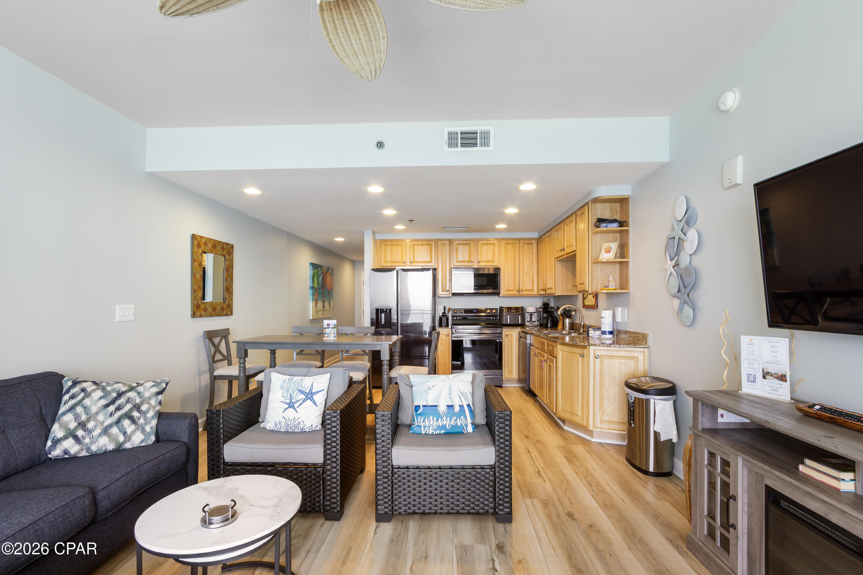 Splash Condo - Residential