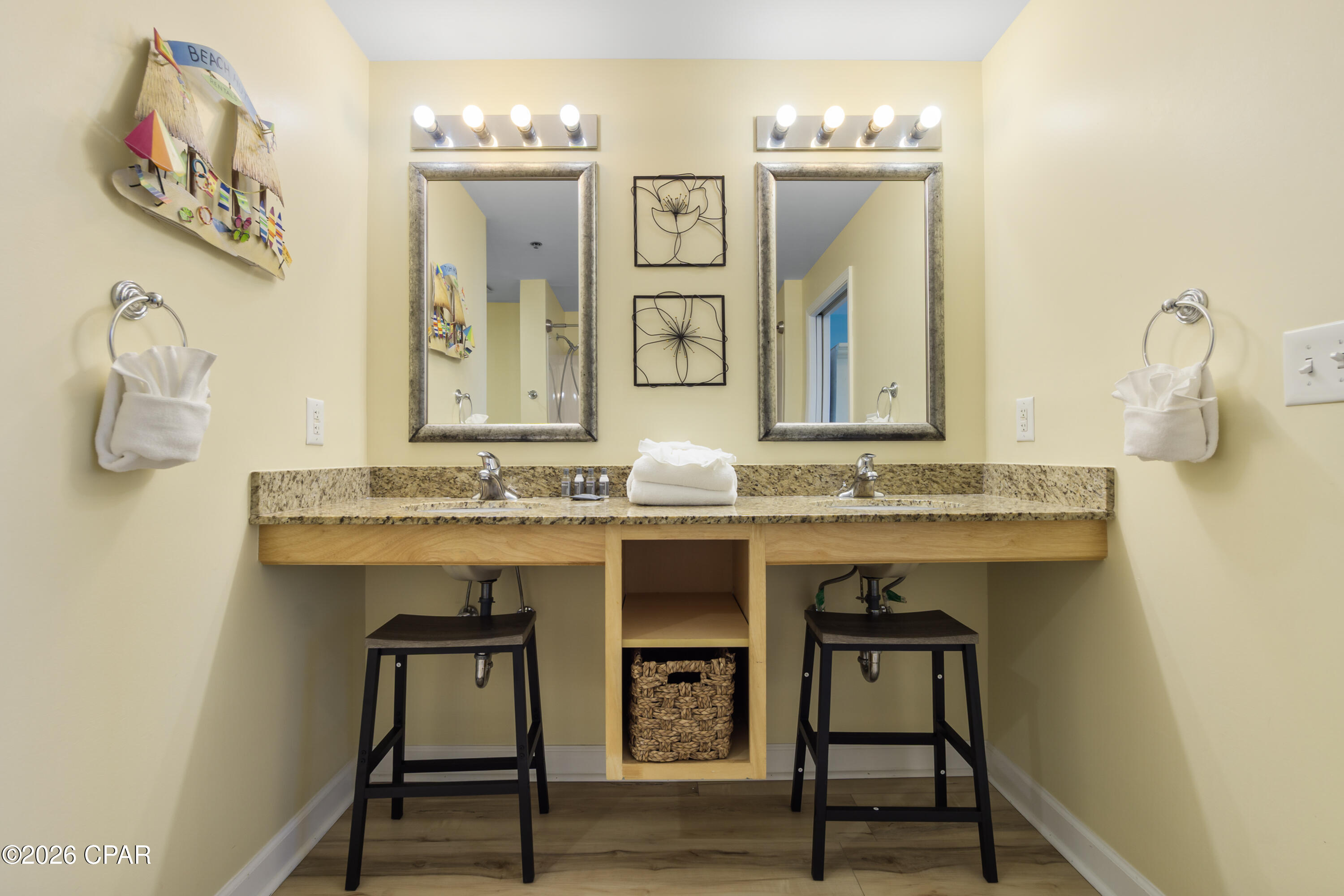 Splash Condo - Residential