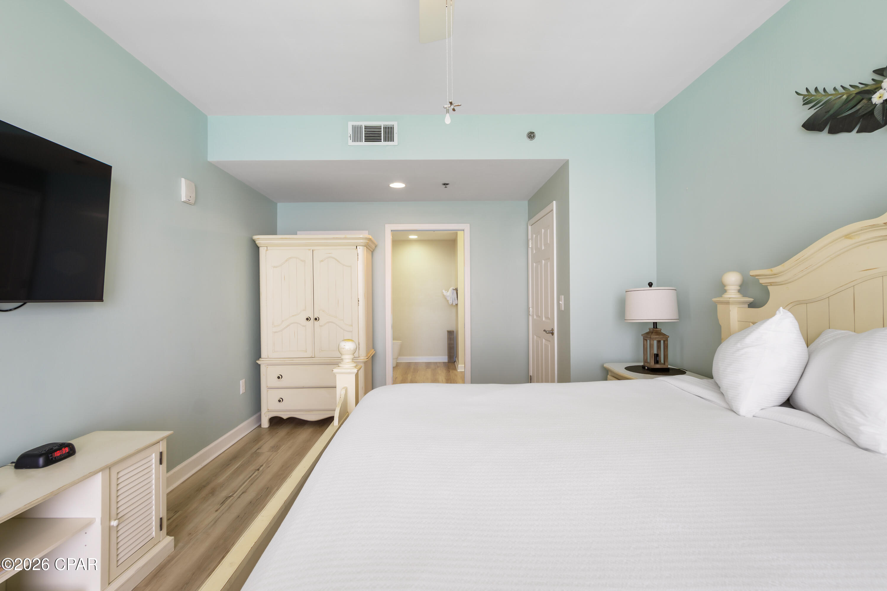 Splash Condo - Residential