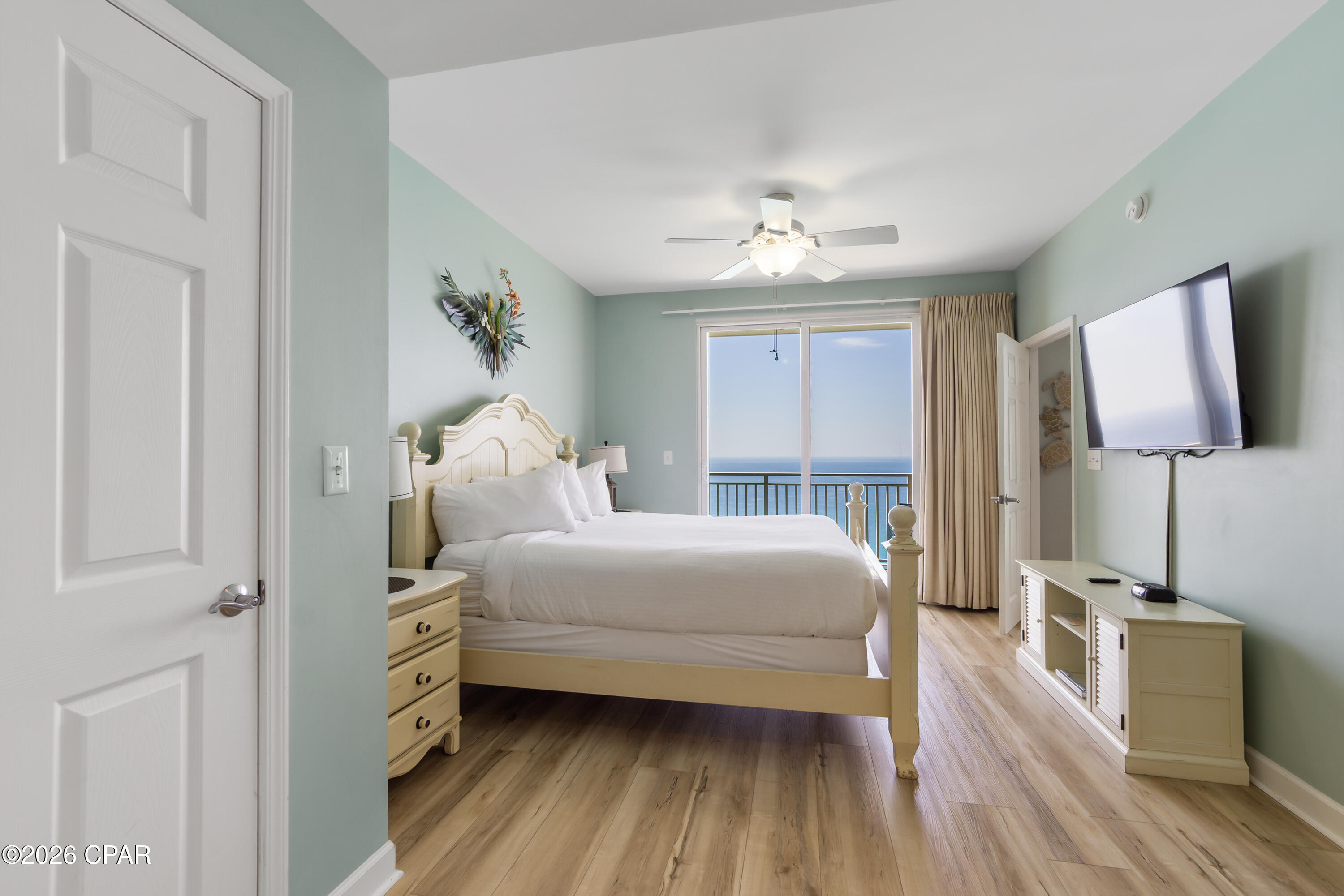 Splash Condo - Residential