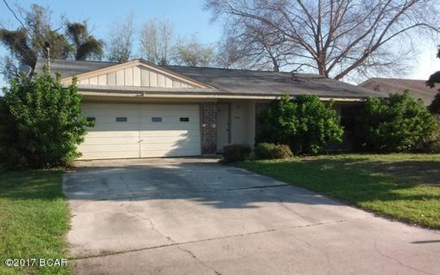 Great 3 bedroom 2 bath home near Gulf Coast State College. Has a large living room area, a great kitchen and dining area, washer dryer hook ups in garage and a nice patio for entertaining. Pets possible with a min. $300 non-refundable fee per pet