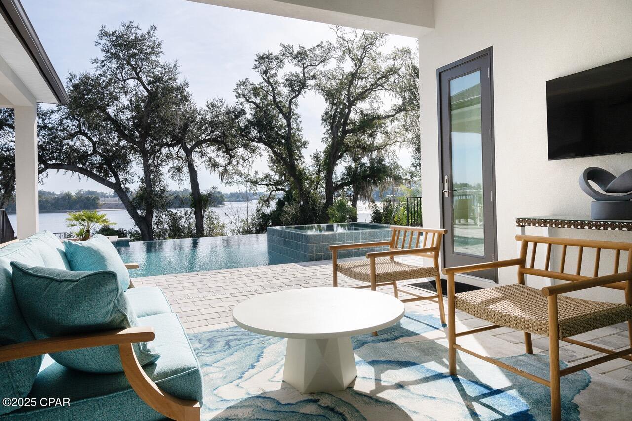 Cove Pointe - Residential