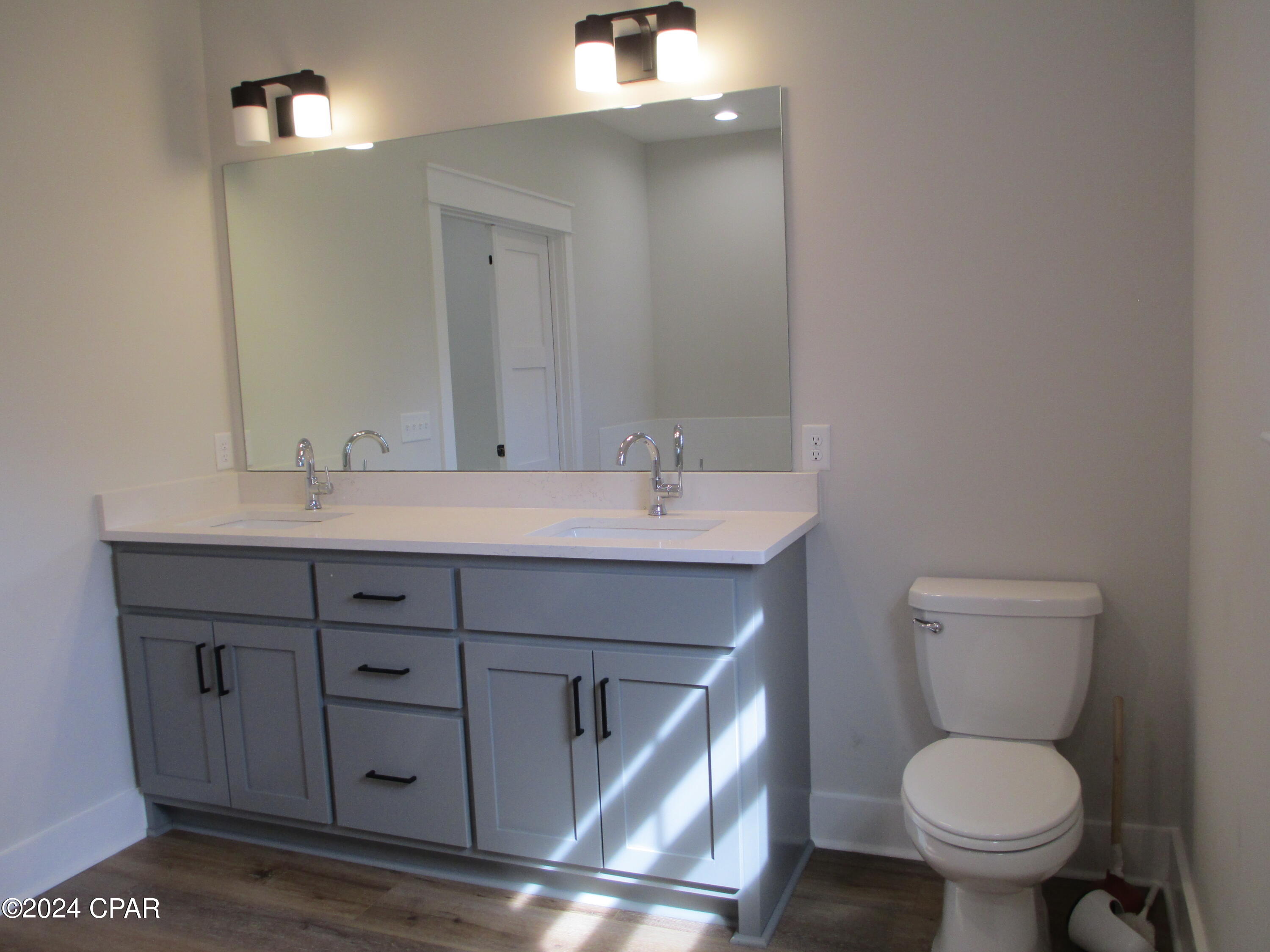 Riverside Phase III - Residential Lease