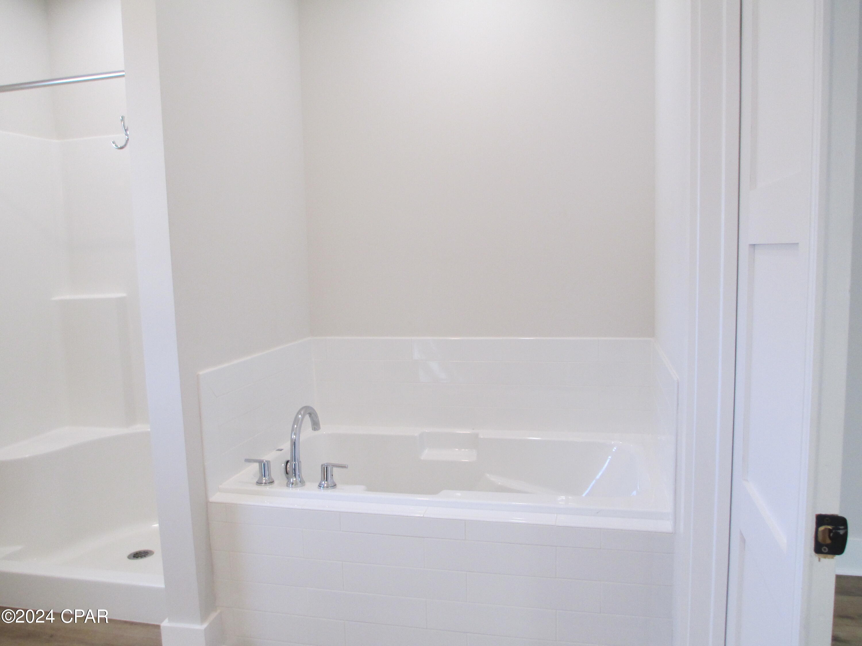 Riverside Phase III - Residential Lease