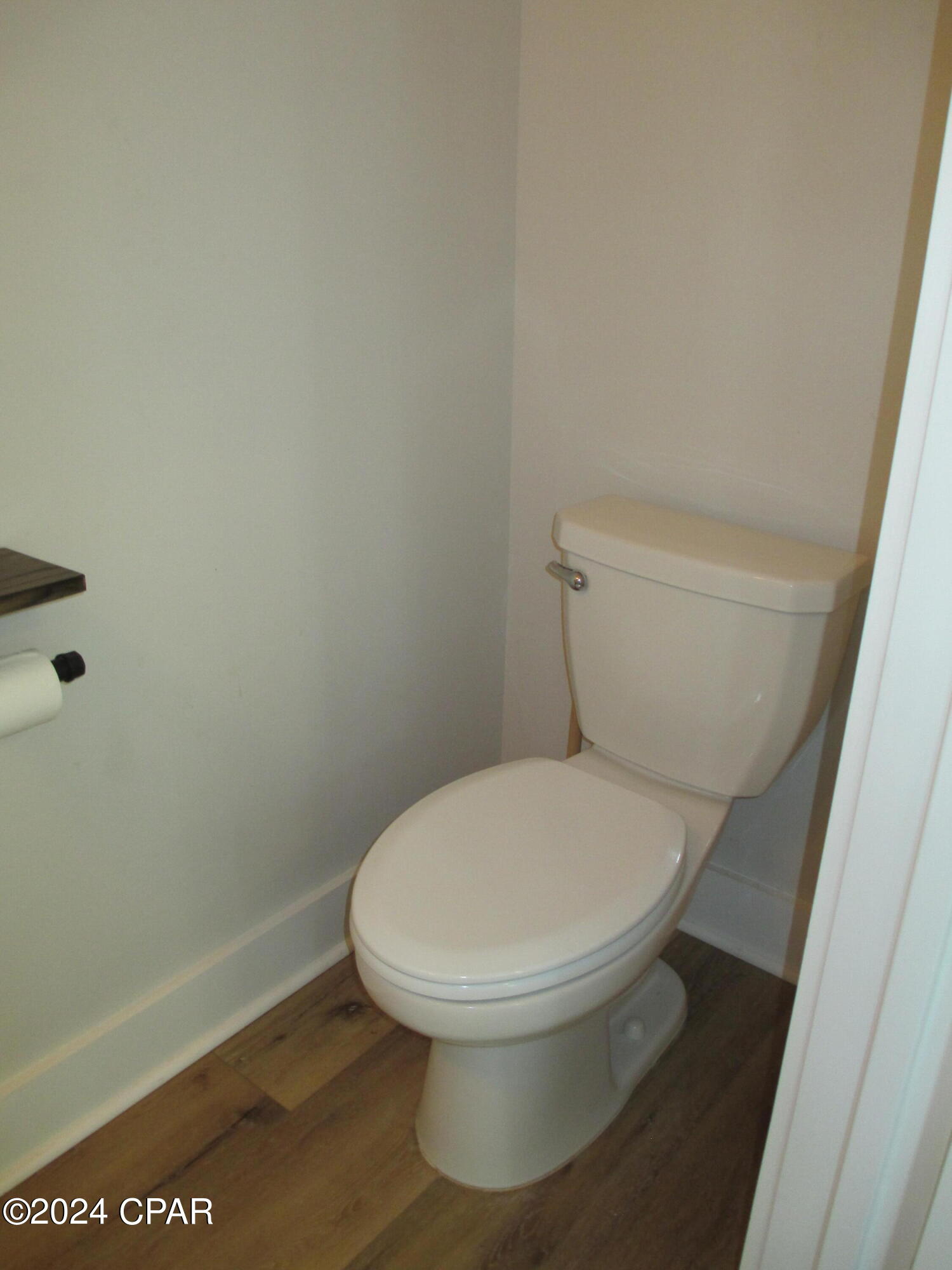 Riverside Phase III - Residential Lease