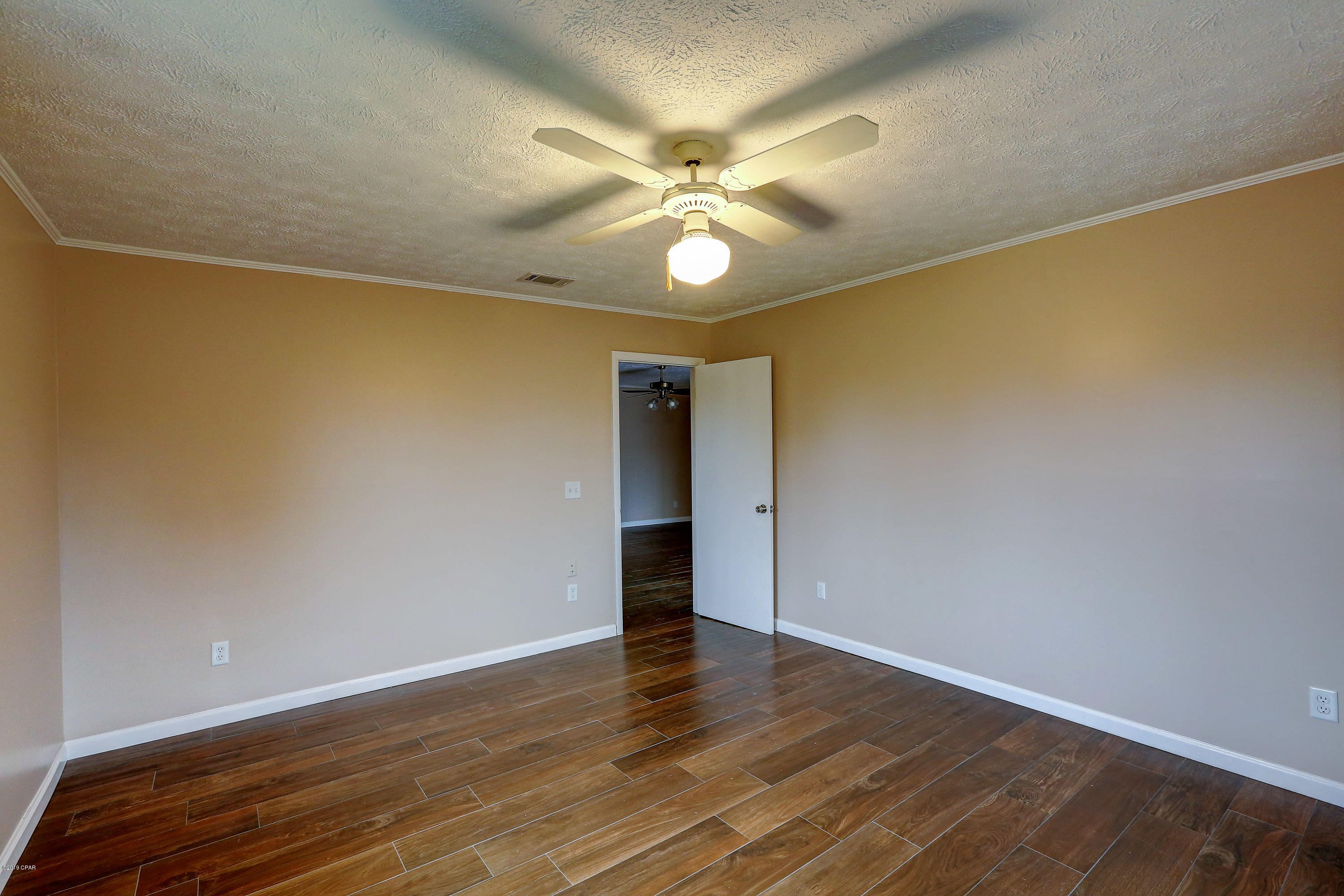 Belaire Estates Replat - Residential