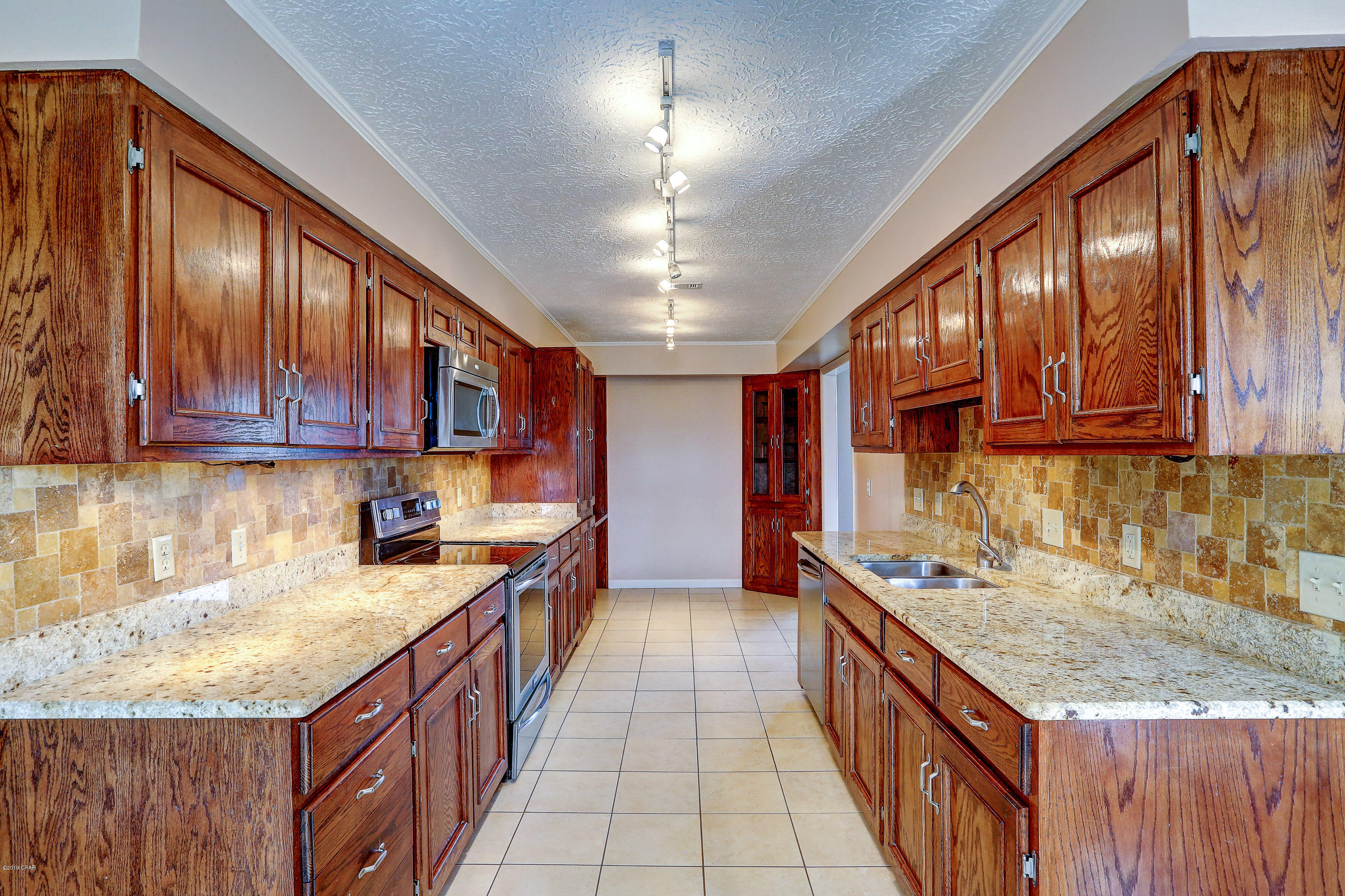 Belaire Estates Replat - Residential